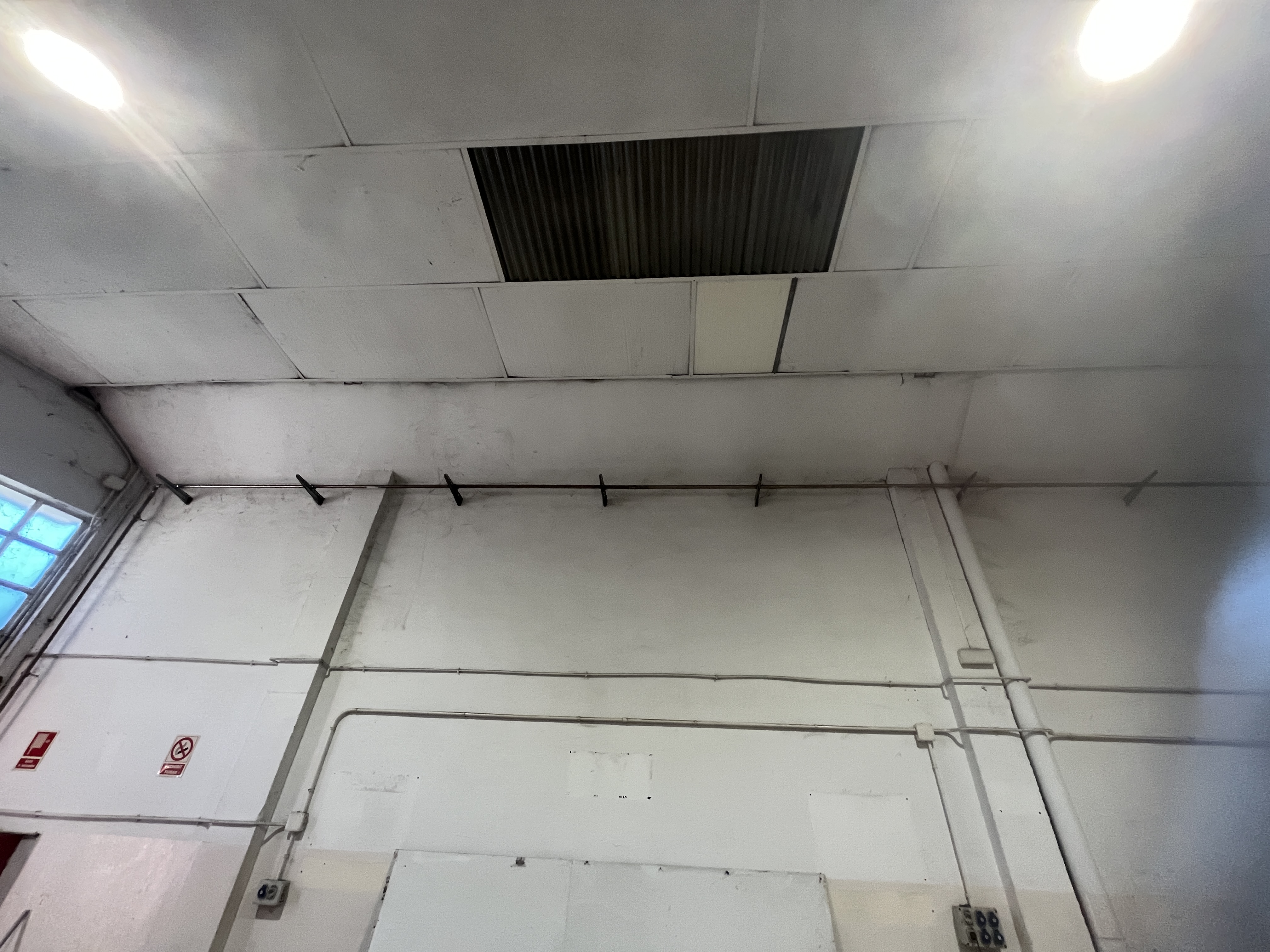 nau-industrial en girona · vila-roja 390000€