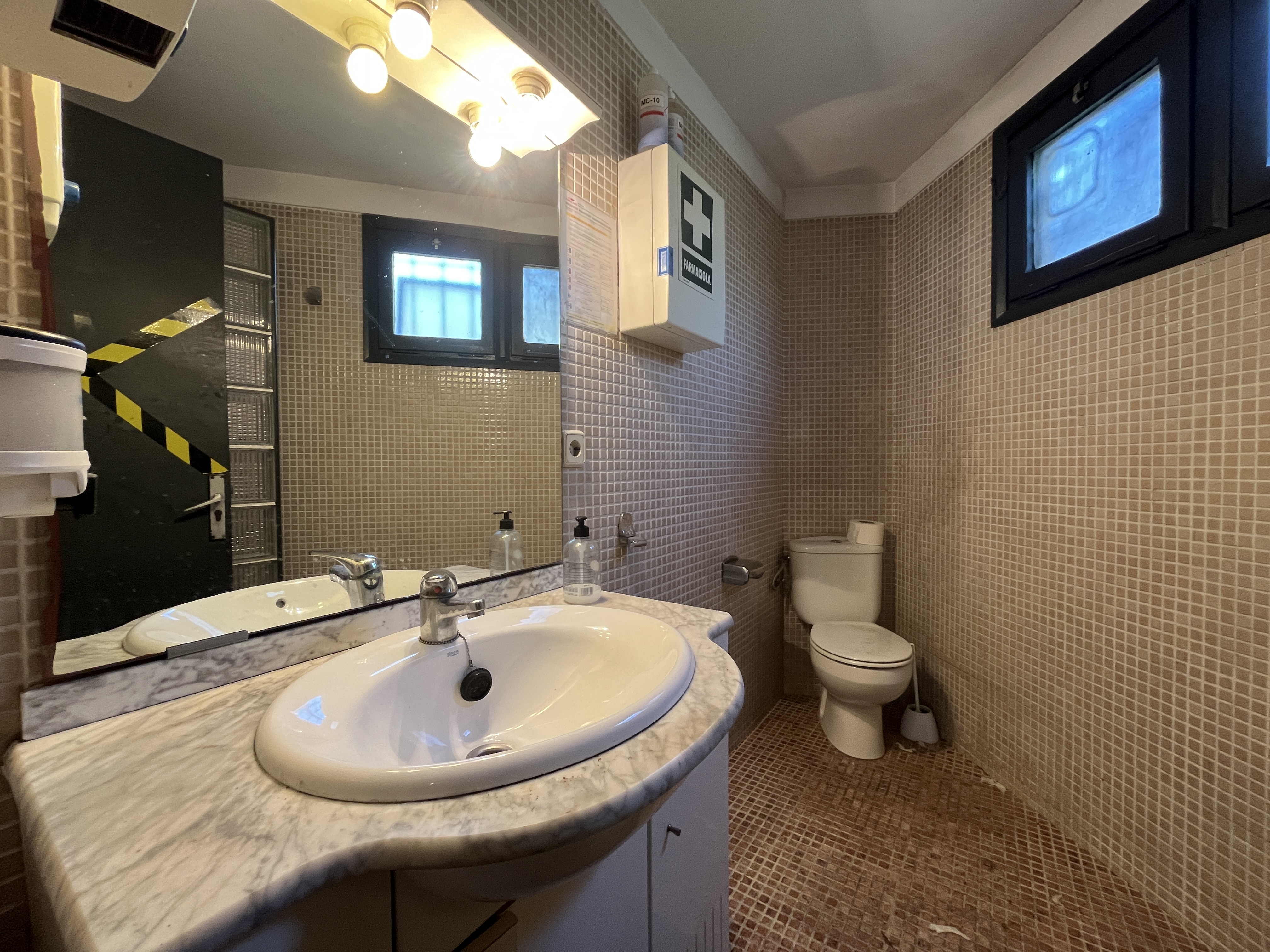 nau-industrial en girona · vila-roja 390000€