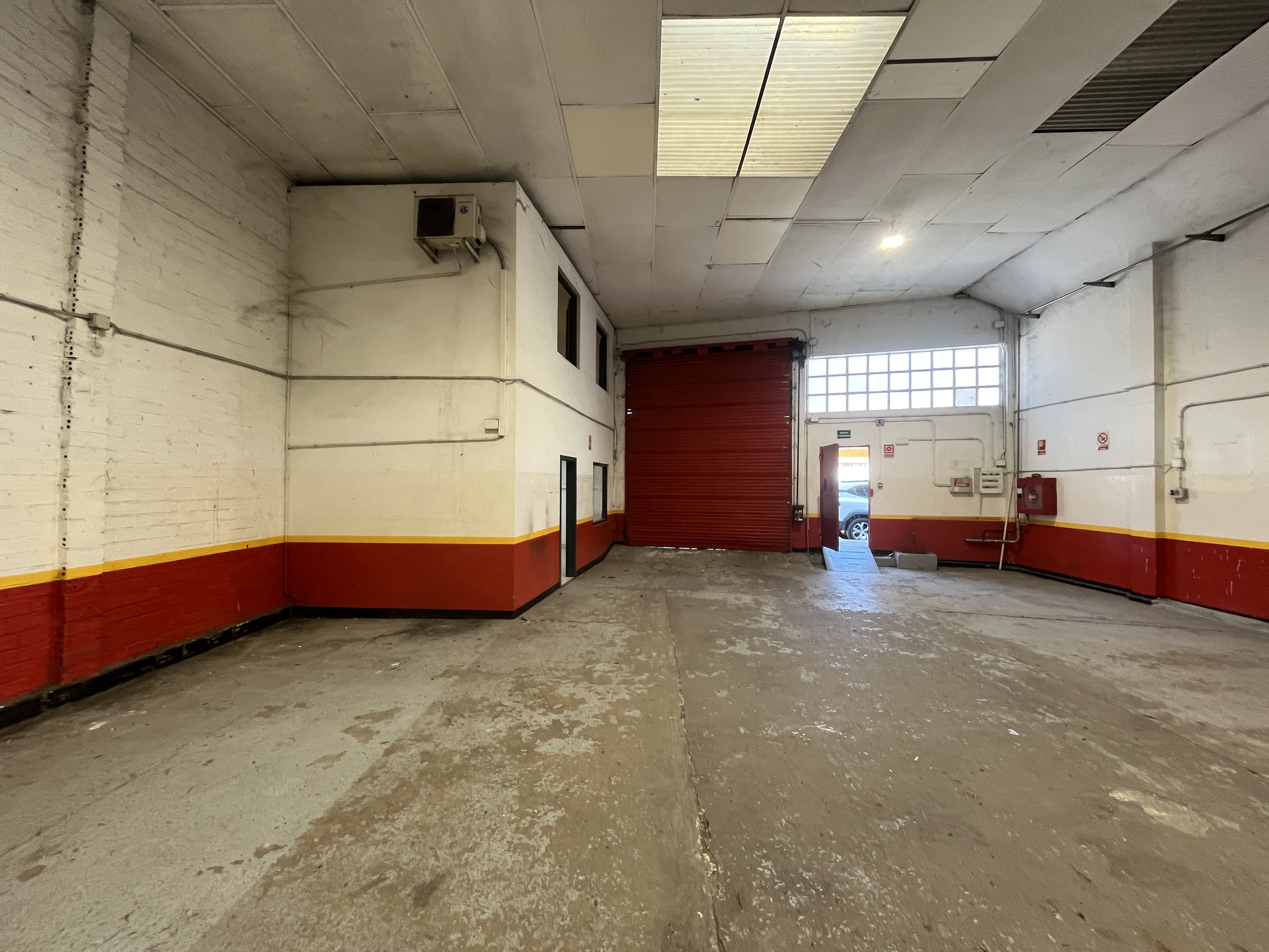 nau-industrial en girona · vila-roja 390000€