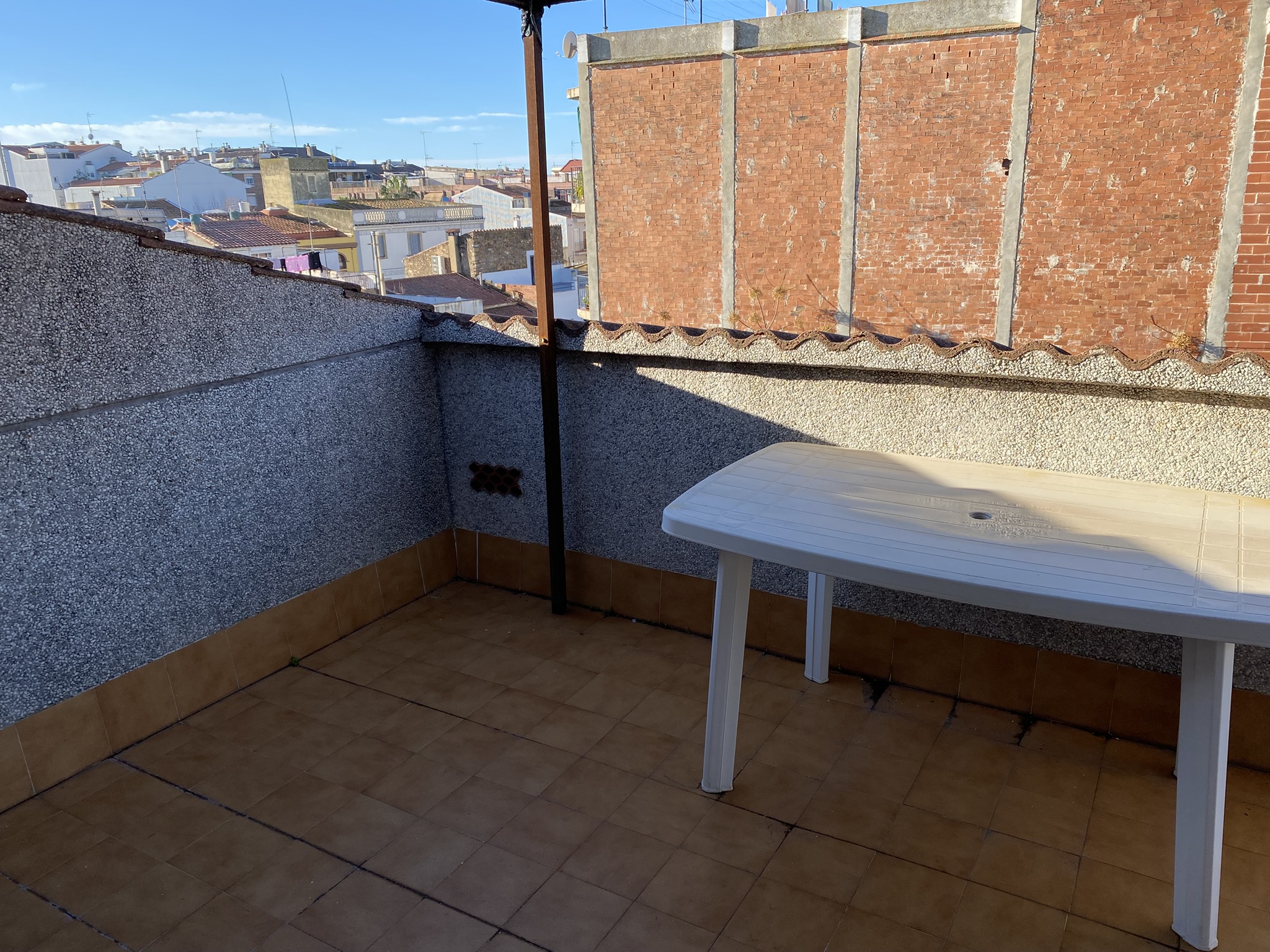 TRIPLEX A LA VENTA EN EL CENTRO DE PINEDA DE MAR