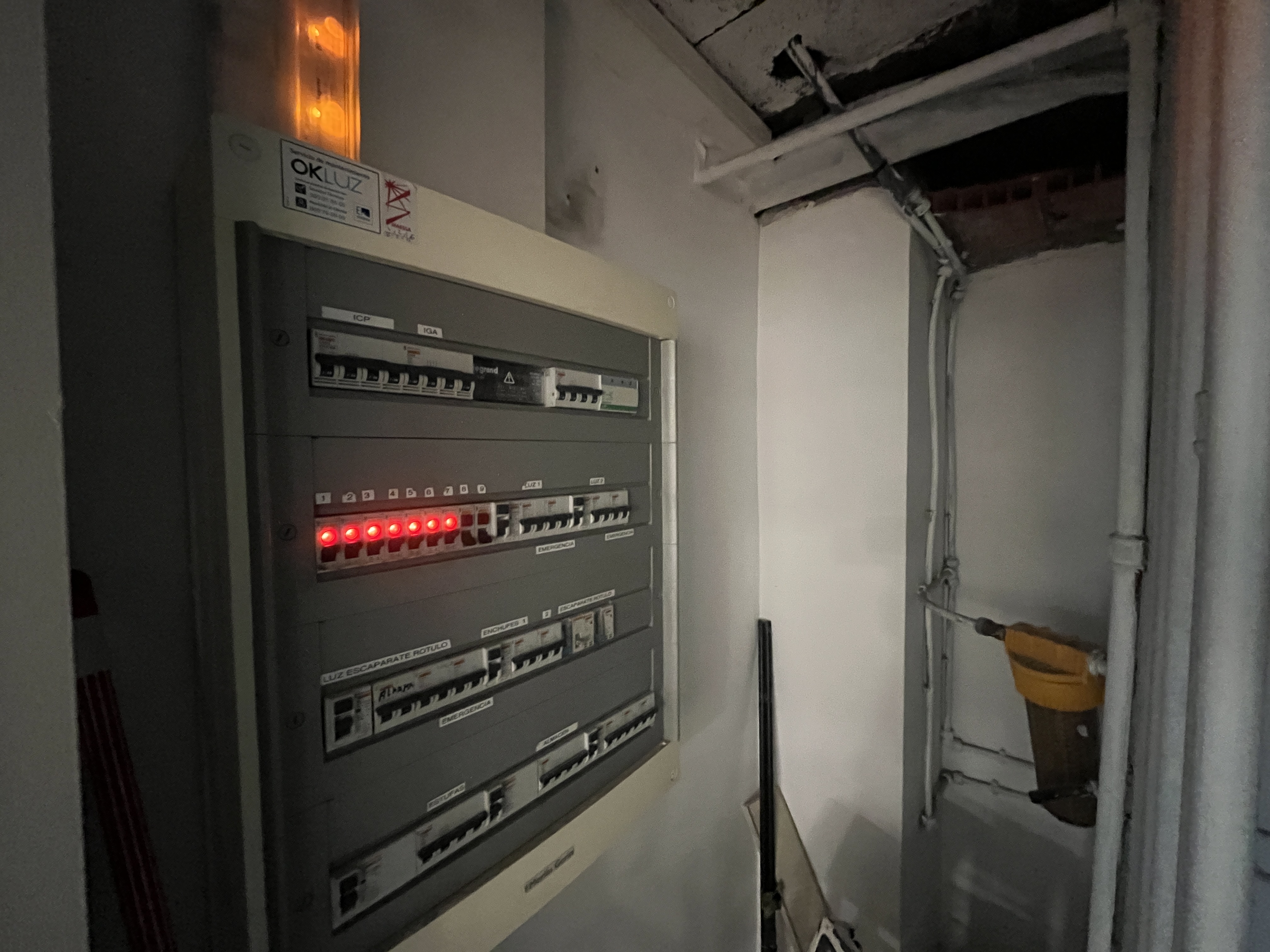 locales-comerciales en girona · eixample 1250€