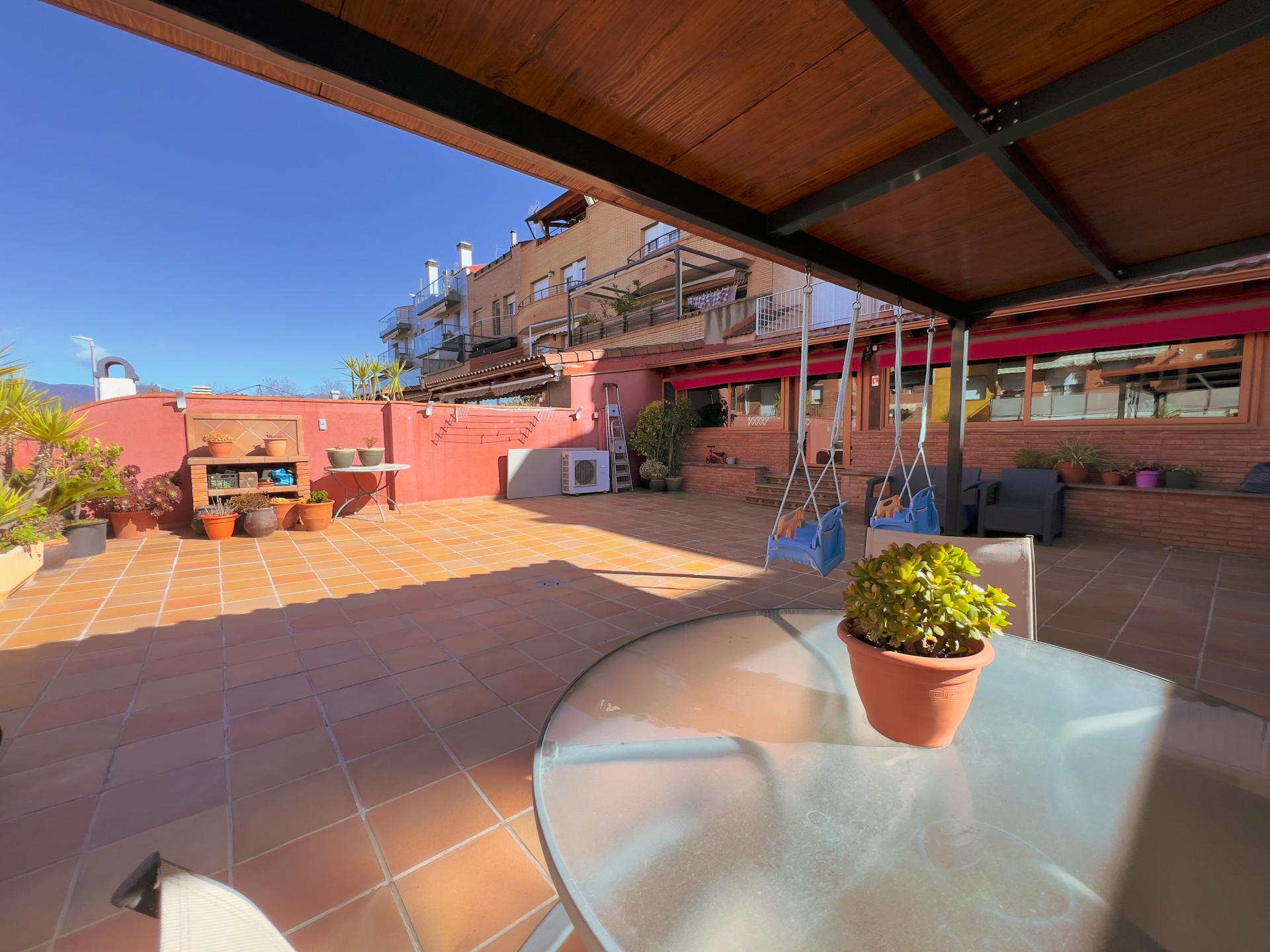 Planta baja con gran terraza en Calle Andalusia   Les Franqueses del Vallès