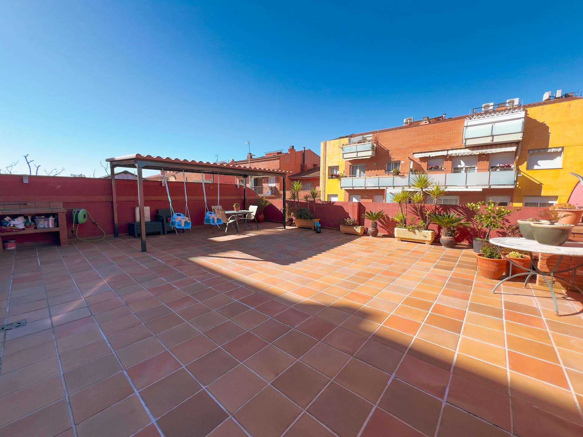 Planta baja con gran terraza en Calle Andalusia   Les Franqueses del Vallès