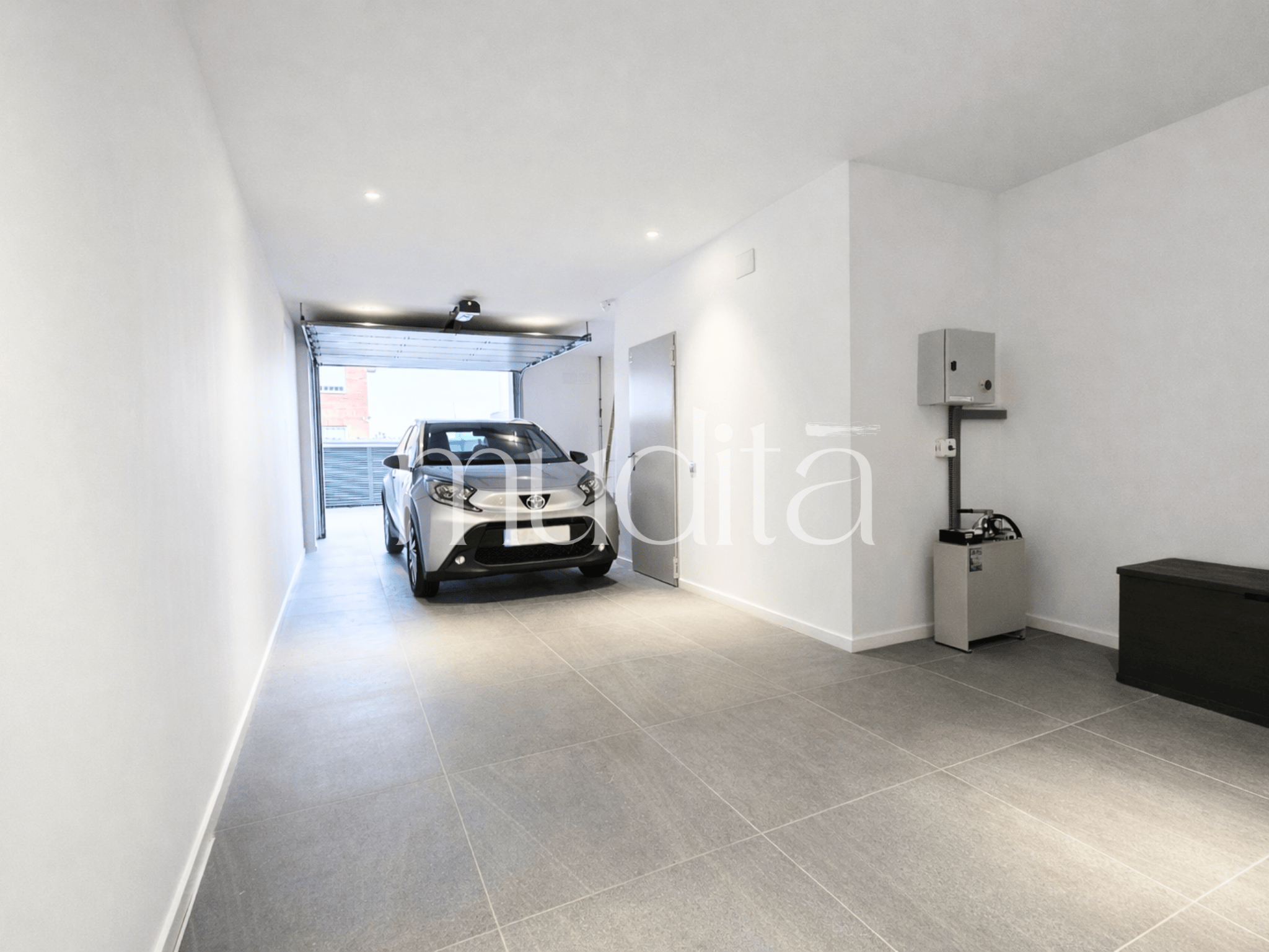 Casa en venta en Moncada Y Reixach, Barcelona 75/77