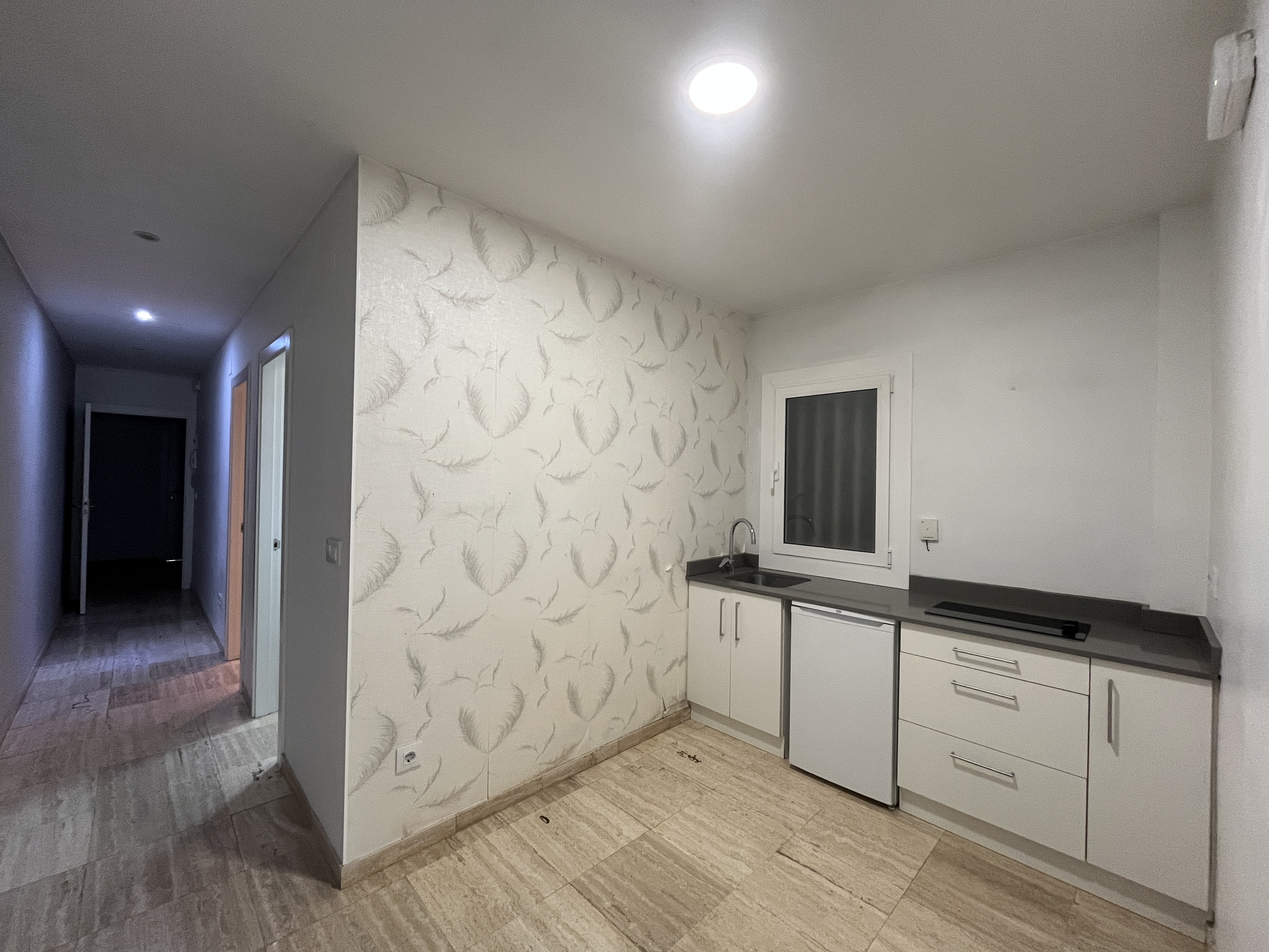 oficines en girona · santa-eugenia 300000€