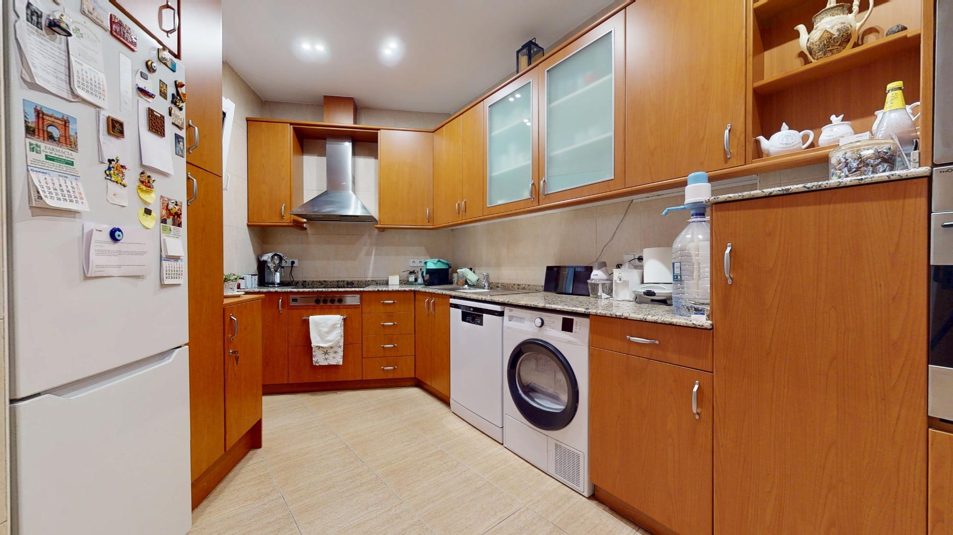 Exclusivo Piso en La Dreta de l'Eixample, Barcelona - Ideal para Entrar a Vivir