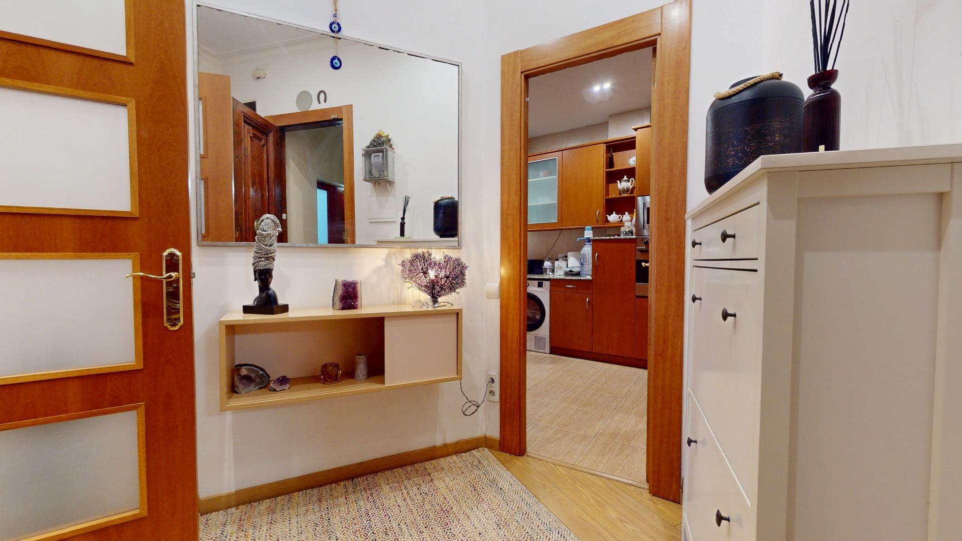 Exclusivo Piso en La Dreta de l'Eixample, Barcelona - Ideal para Entrar a Vivir