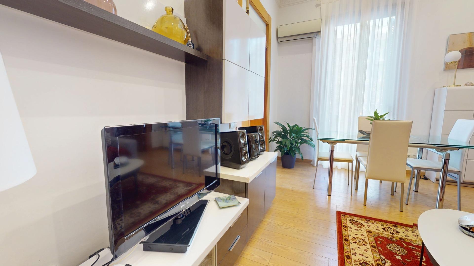 Exclusivo Piso en La Dreta de l'Eixample, Barcelona - Ideal para Entrar a Vivir