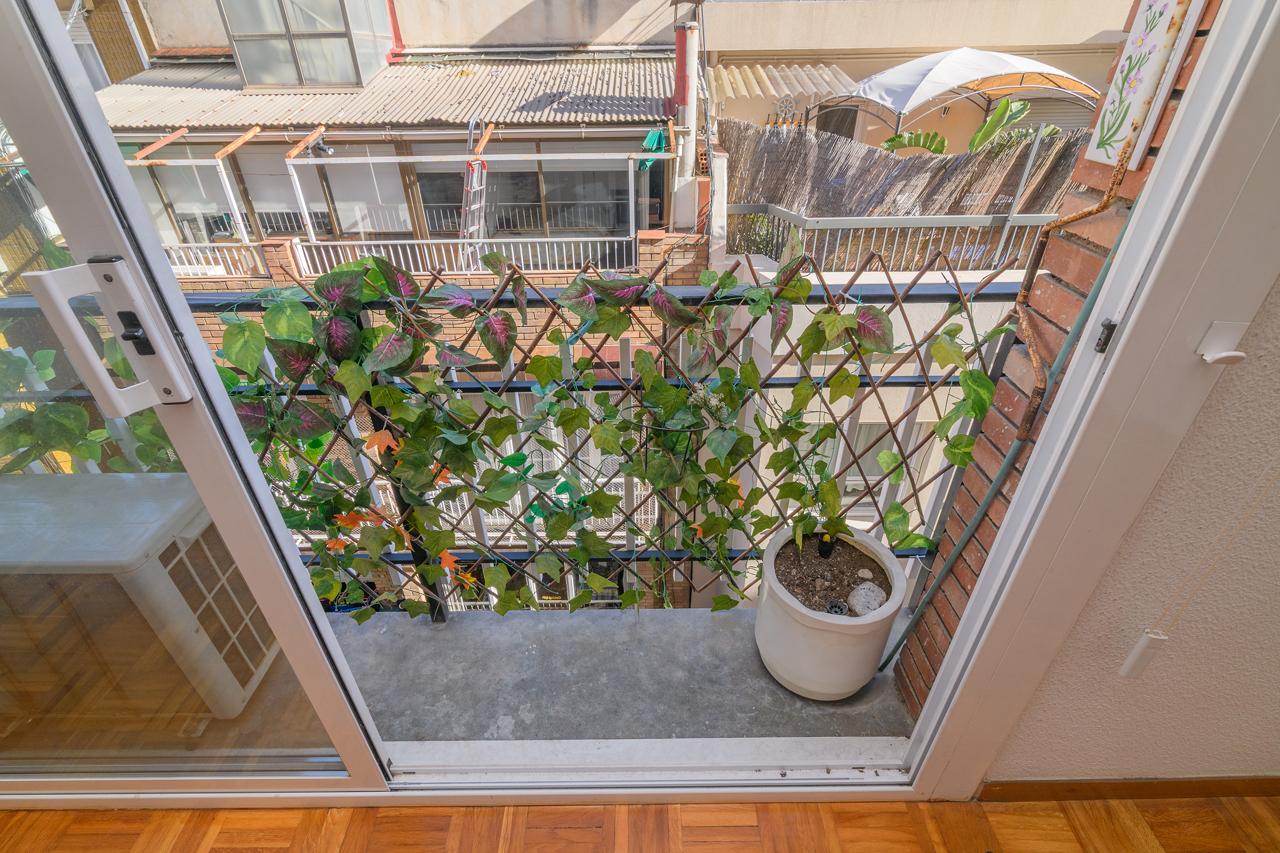 Amplio piso ubicado en calle Balmes