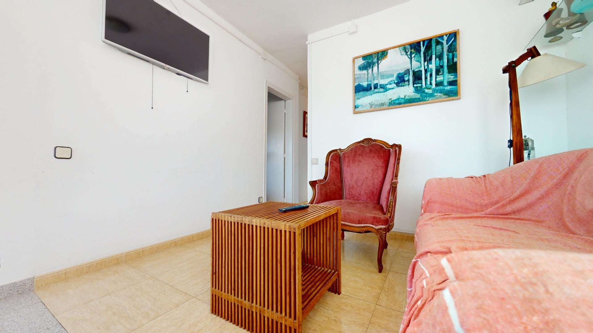 Apartamento con piscina y parking en El Poal   Castelldefels   2 habitaciones