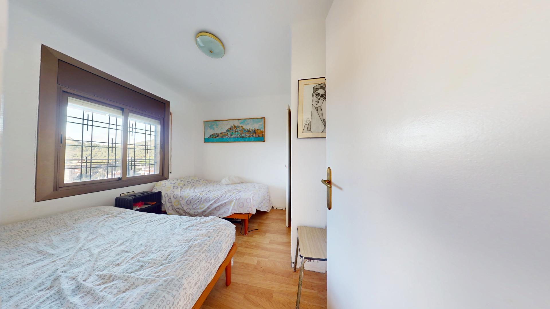 Apartamento con piscina y parking en El Poal   Castelldefels   2 habitaciones