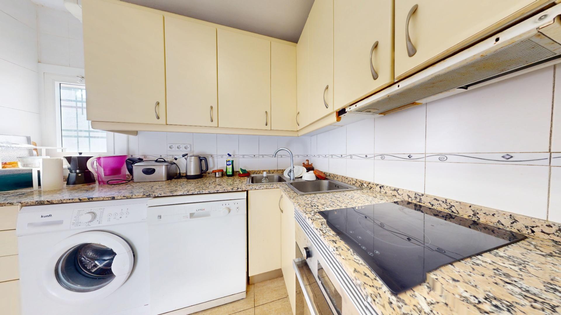 Apartamento con piscina y parking en El Poal   Castelldefels   2 habitaciones