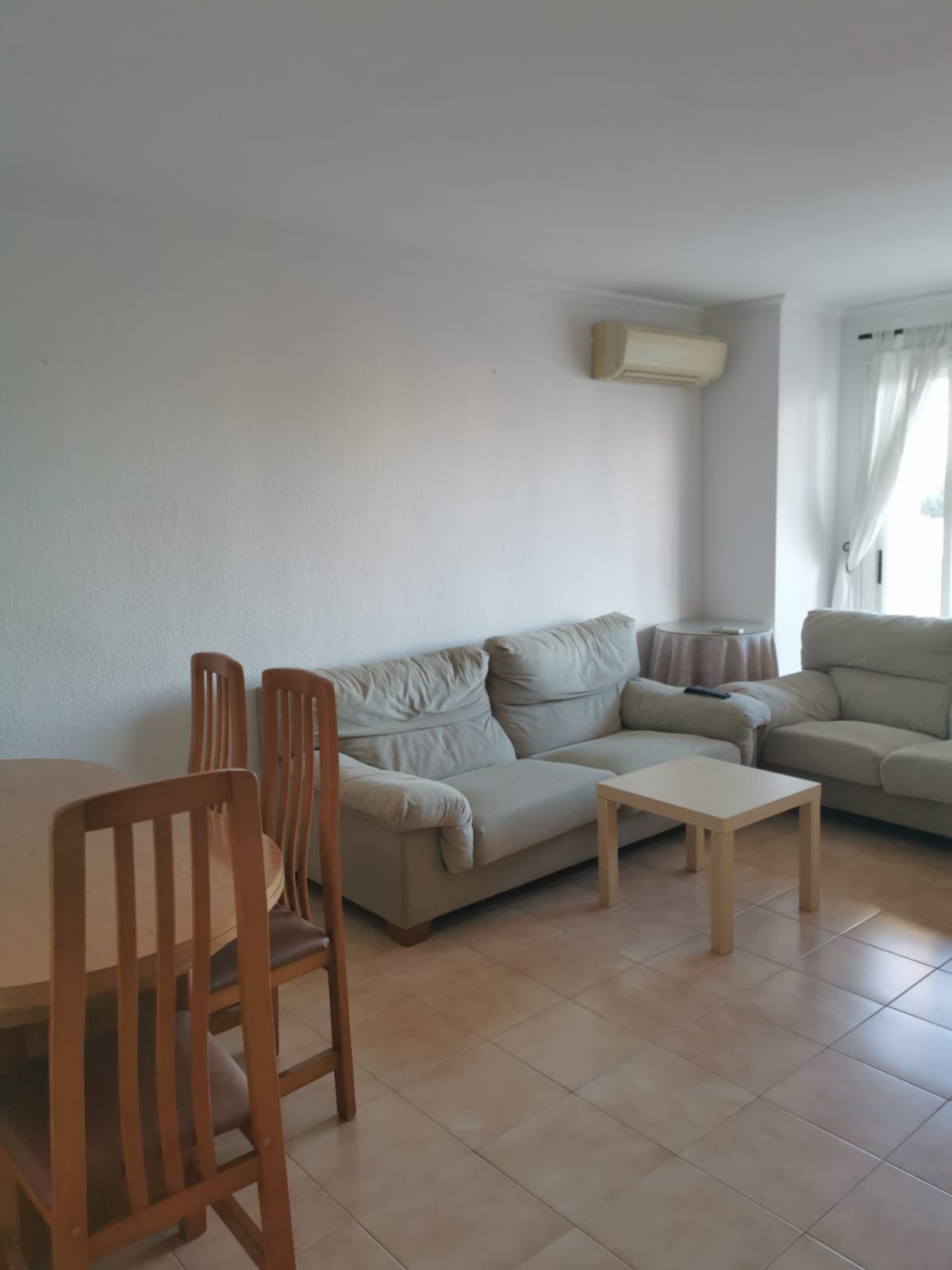 Piso de 3 habitaciones con ascensor en Santa Eulària (centro)   Alquiler de temporada