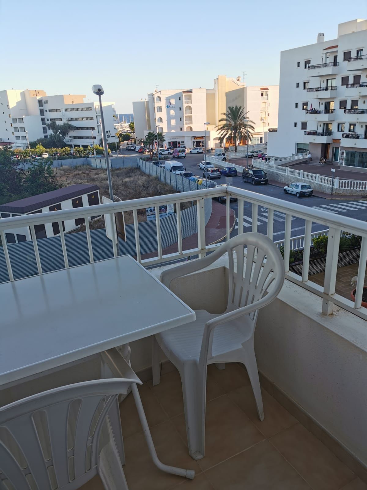 Piso de 3 habitaciones con ascensor en Santa Eulària (centro)   Alquiler de temporada