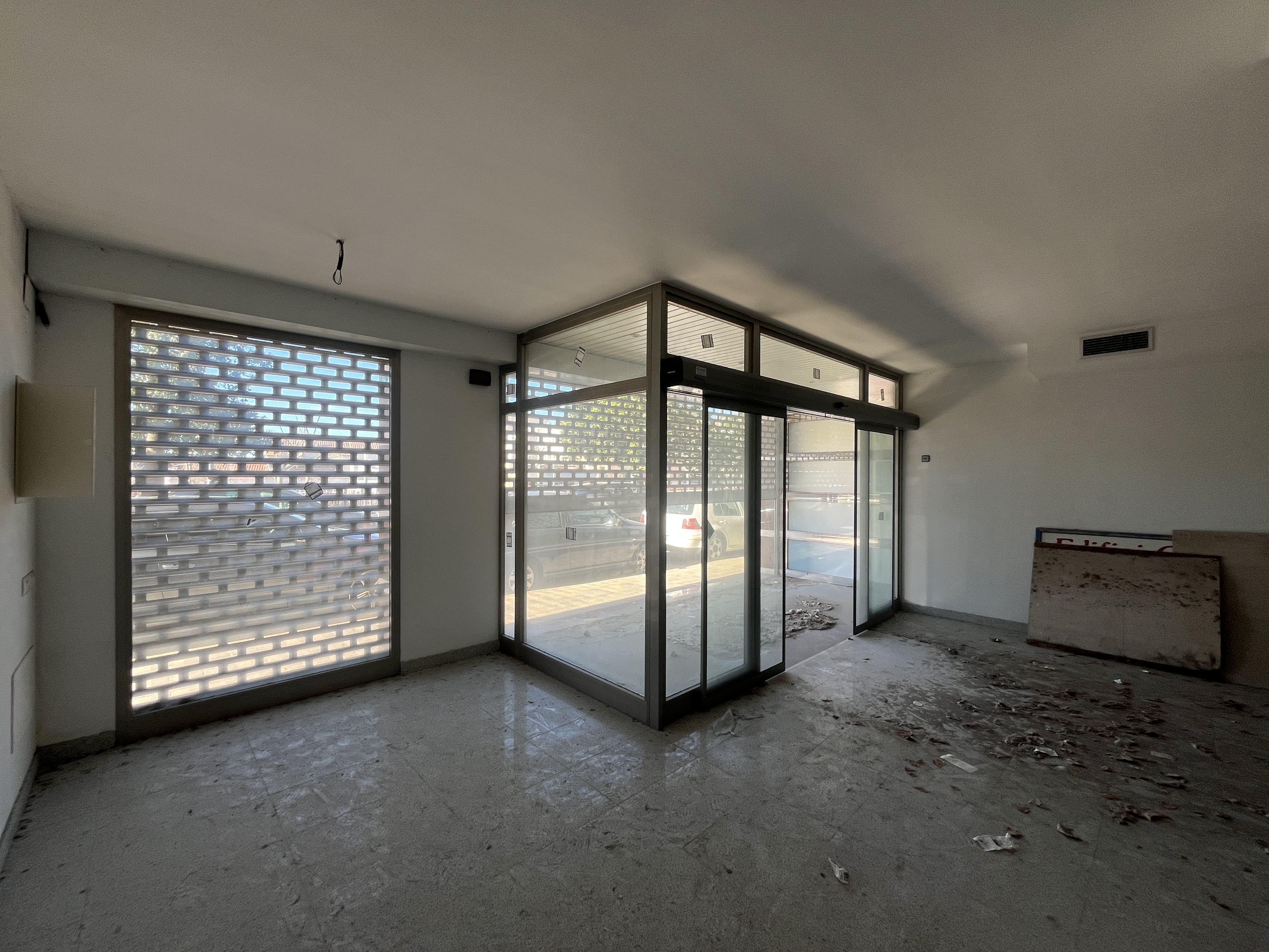 locales-comerciales en roses · centre €