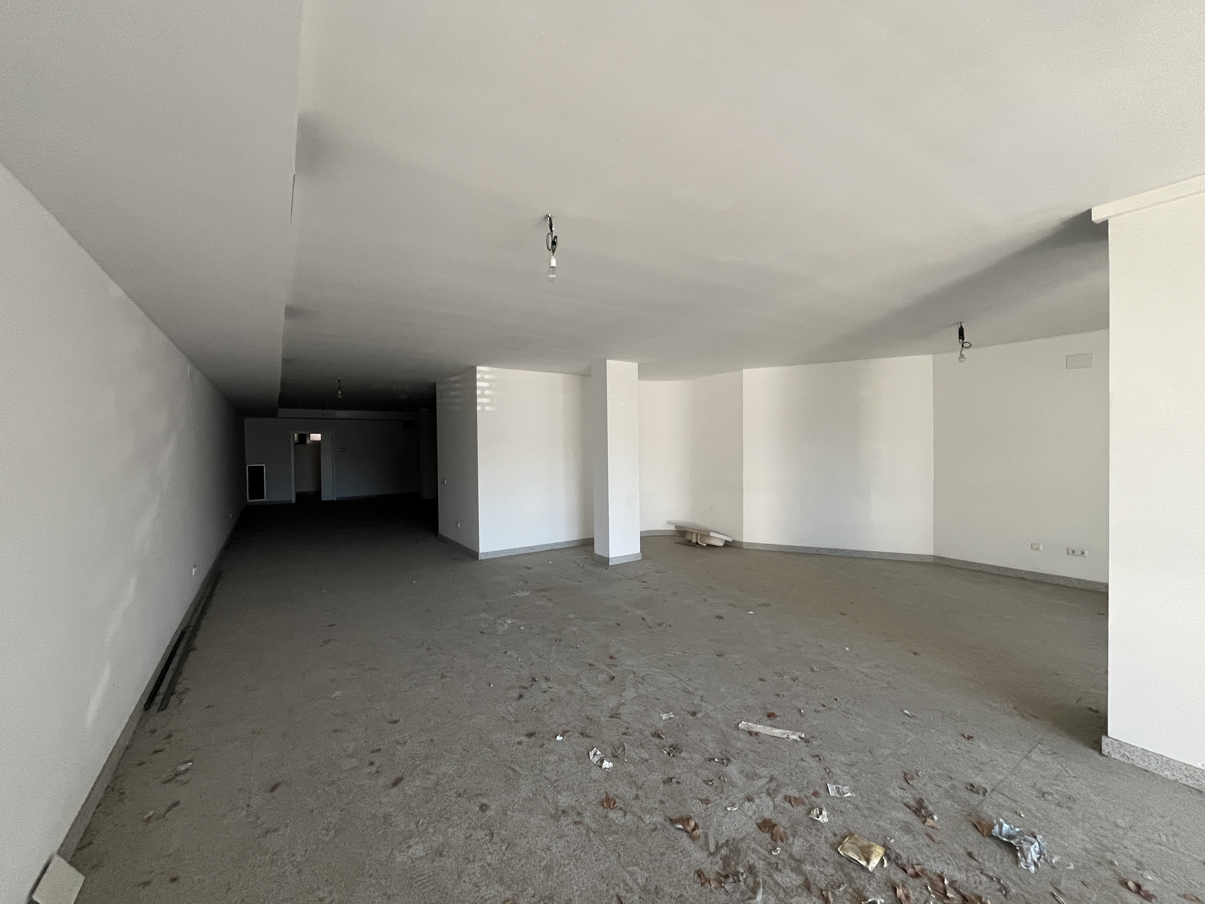 locales-comerciales en roses · centre €