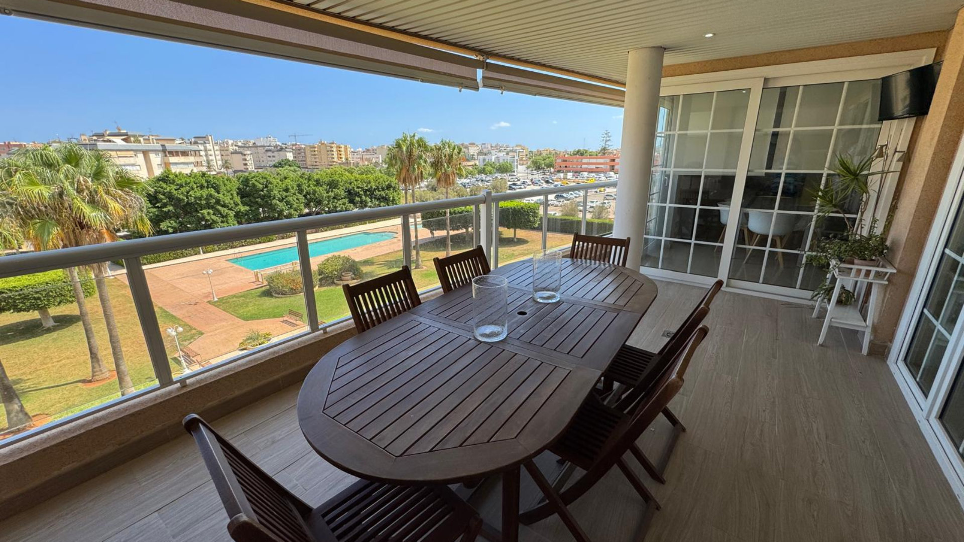 PISO DE 3 HABITACIONES CAN MISES