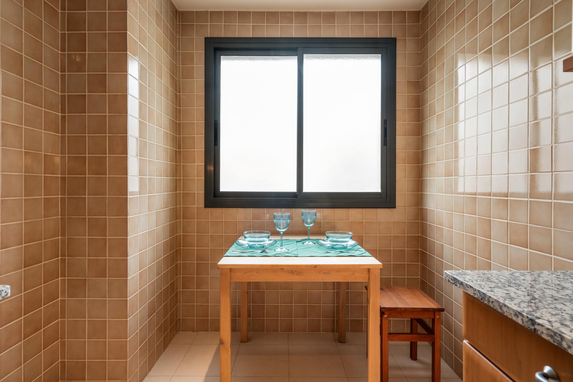 Descubre este encantador piso ubicado en el dinámico y vibrante...