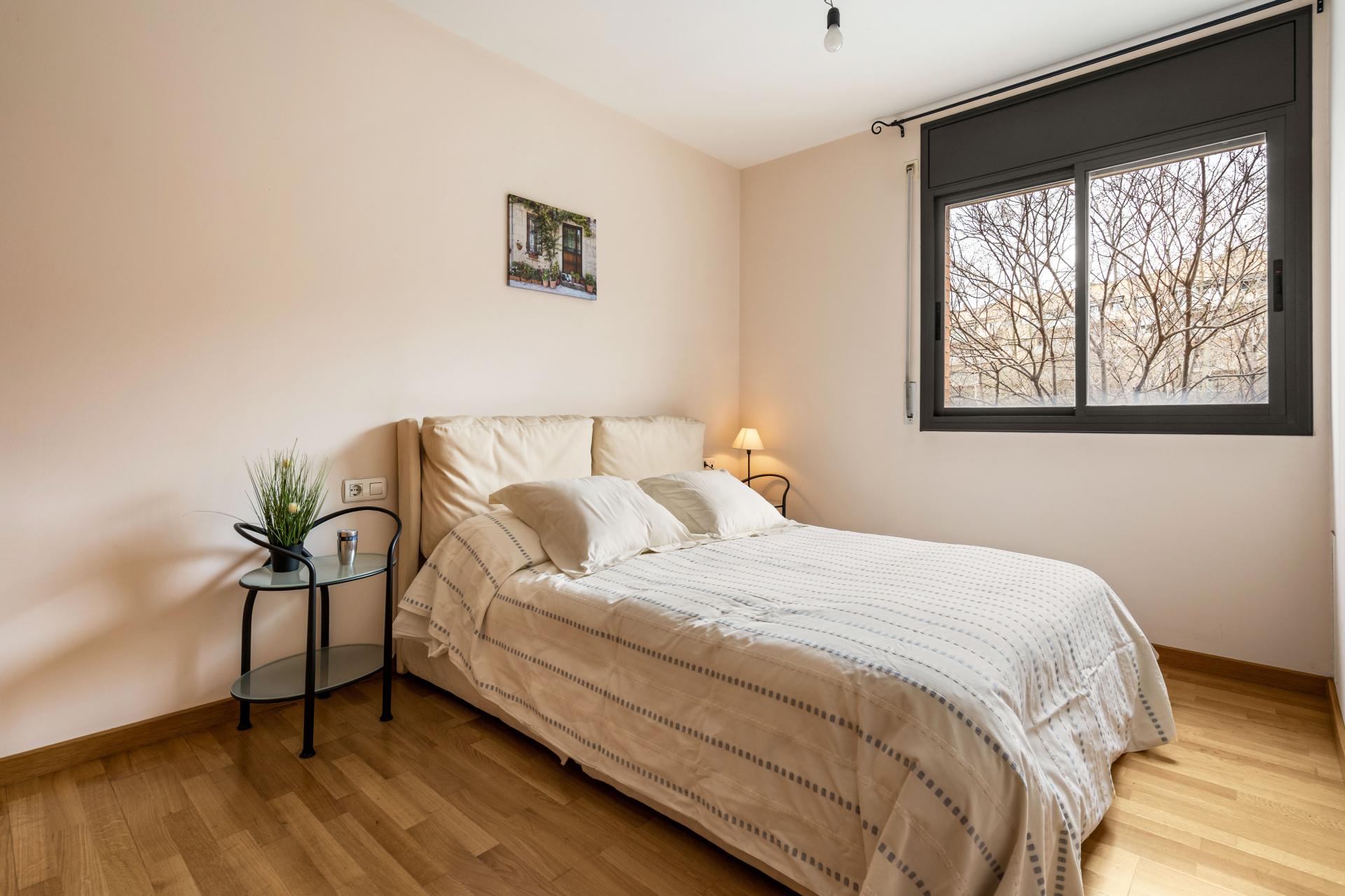 Descubre este encantador piso ubicado en el dinámico y vibrante...