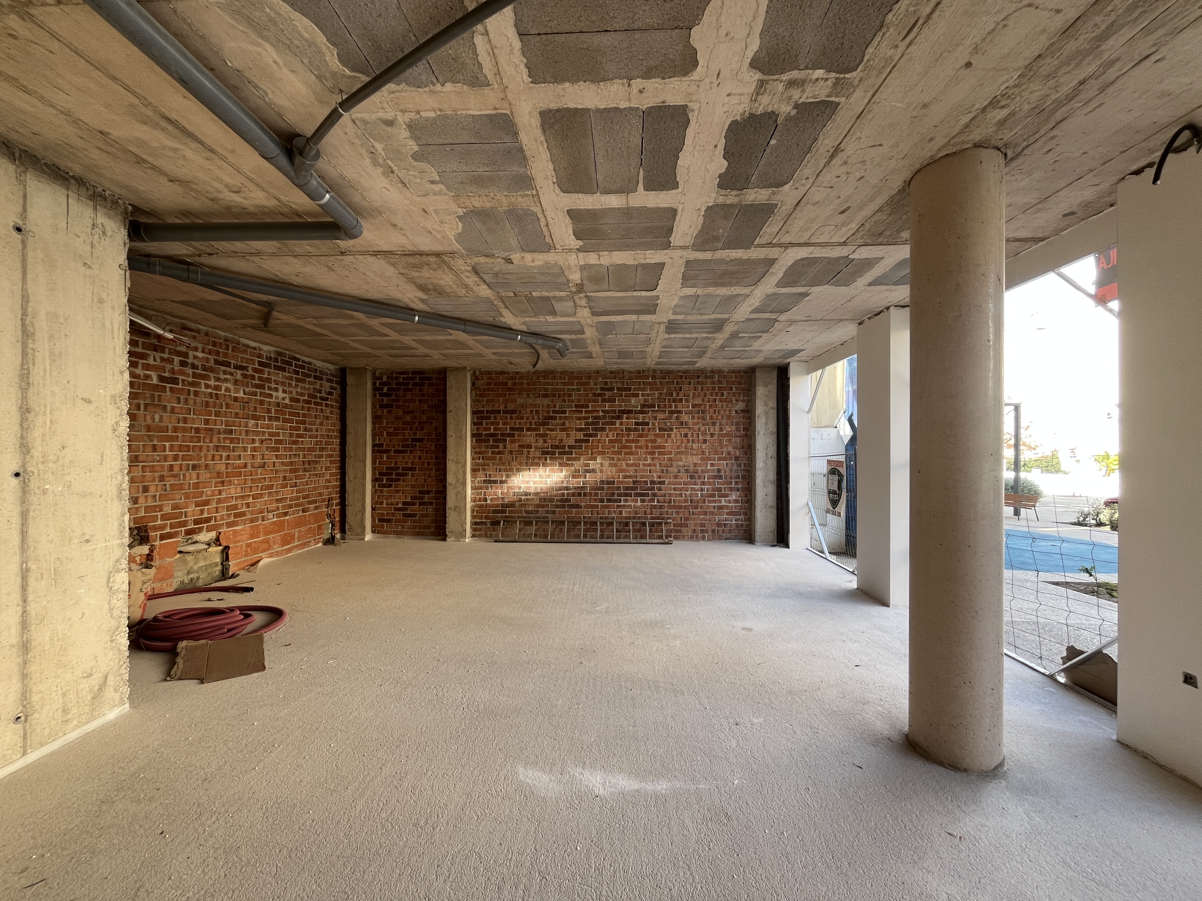 locals-comercials en roses · centre 850€