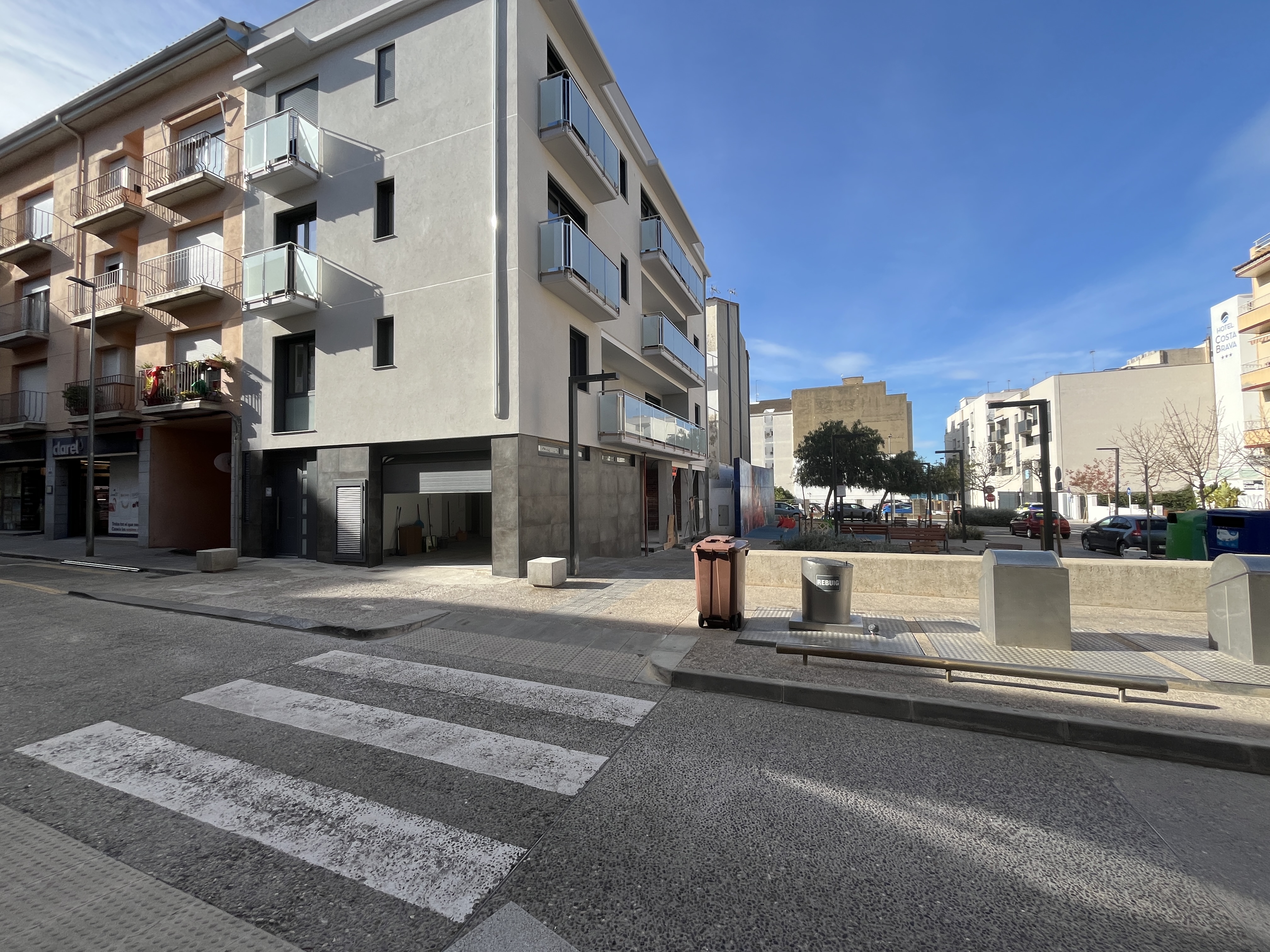 locals-comercials en roses · centre 850€