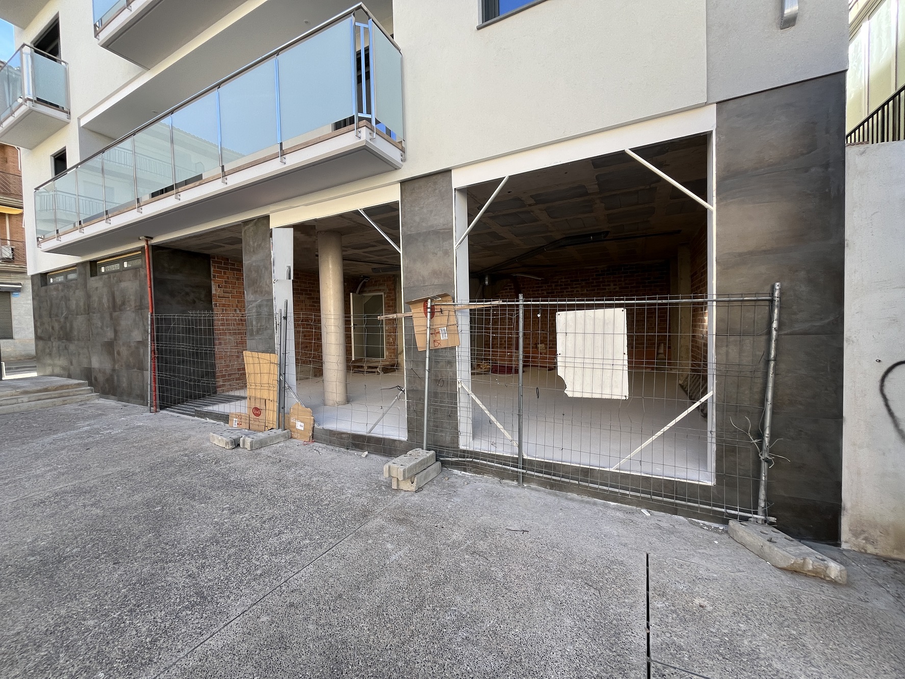 locals-comercials en roses · centre 850€