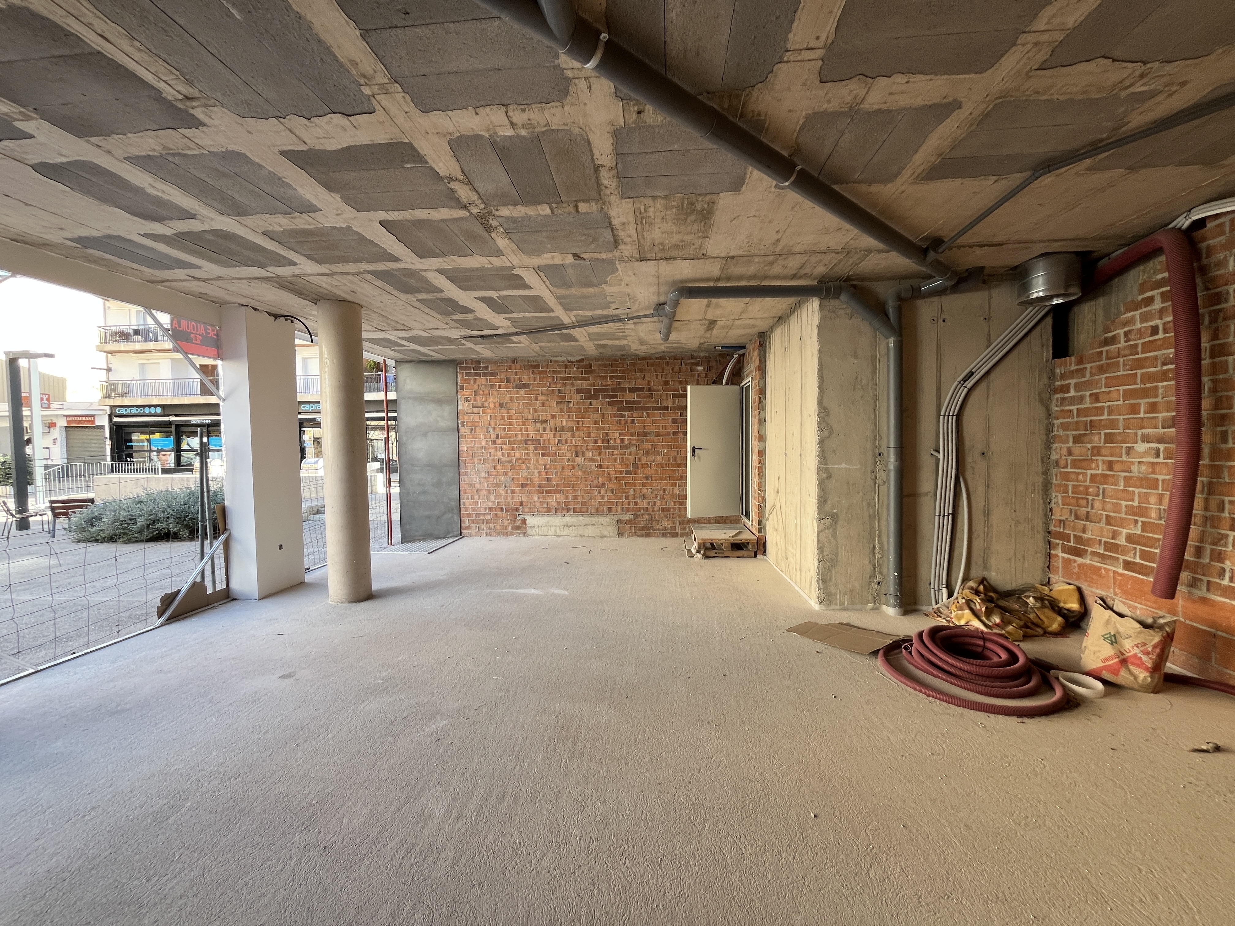 locals-comercials en roses · centre 850€