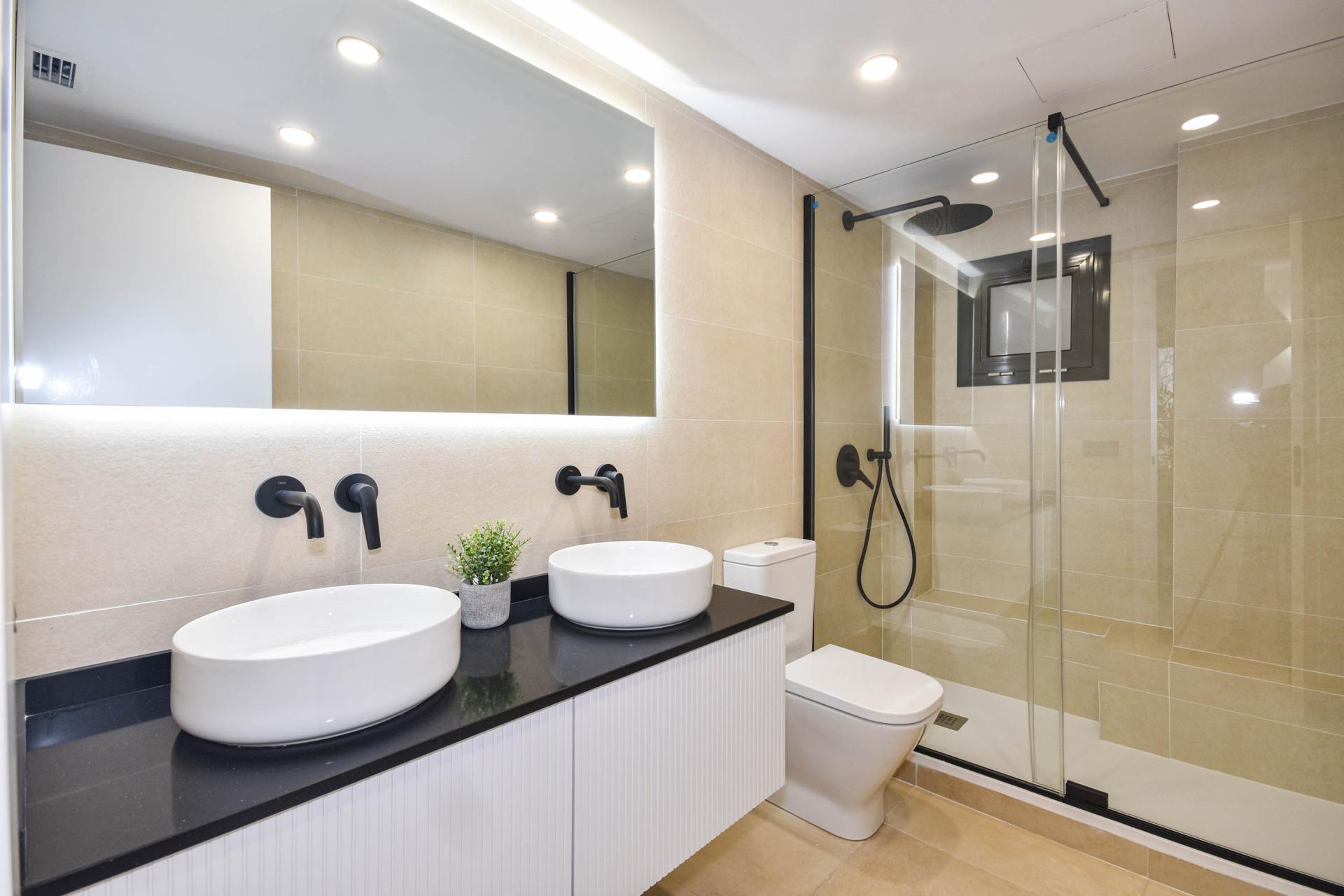 ¡INCREÍBLE VIVIENDA EN LA ZONA ALTA DE BARCELONA!