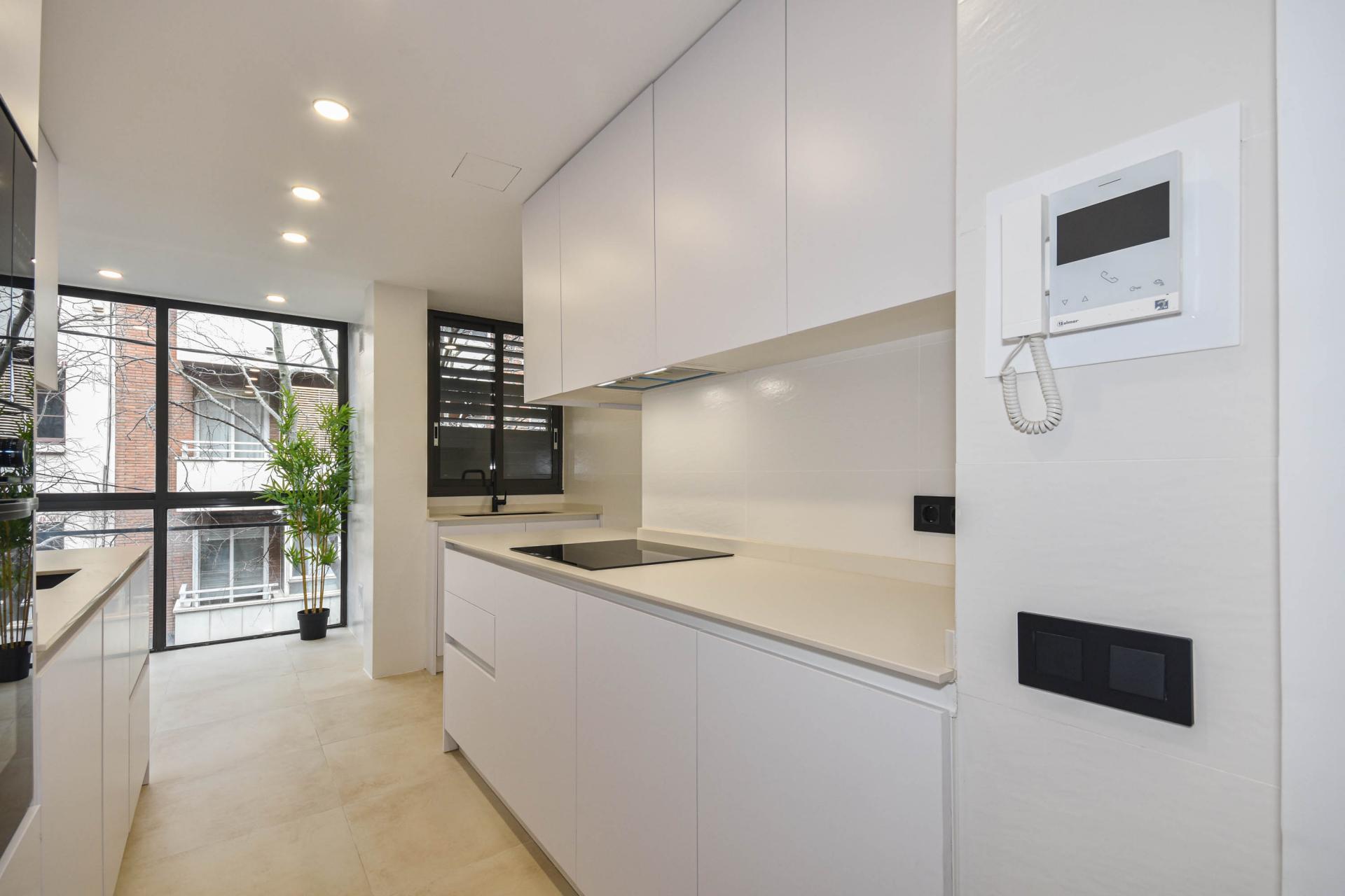 ¡INCREÍBLE VIVIENDA EN LA ZONA ALTA DE BARCELONA!