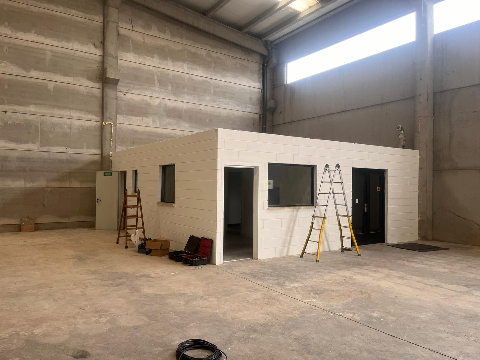 nave-industrial en torre-serona ·  1500€