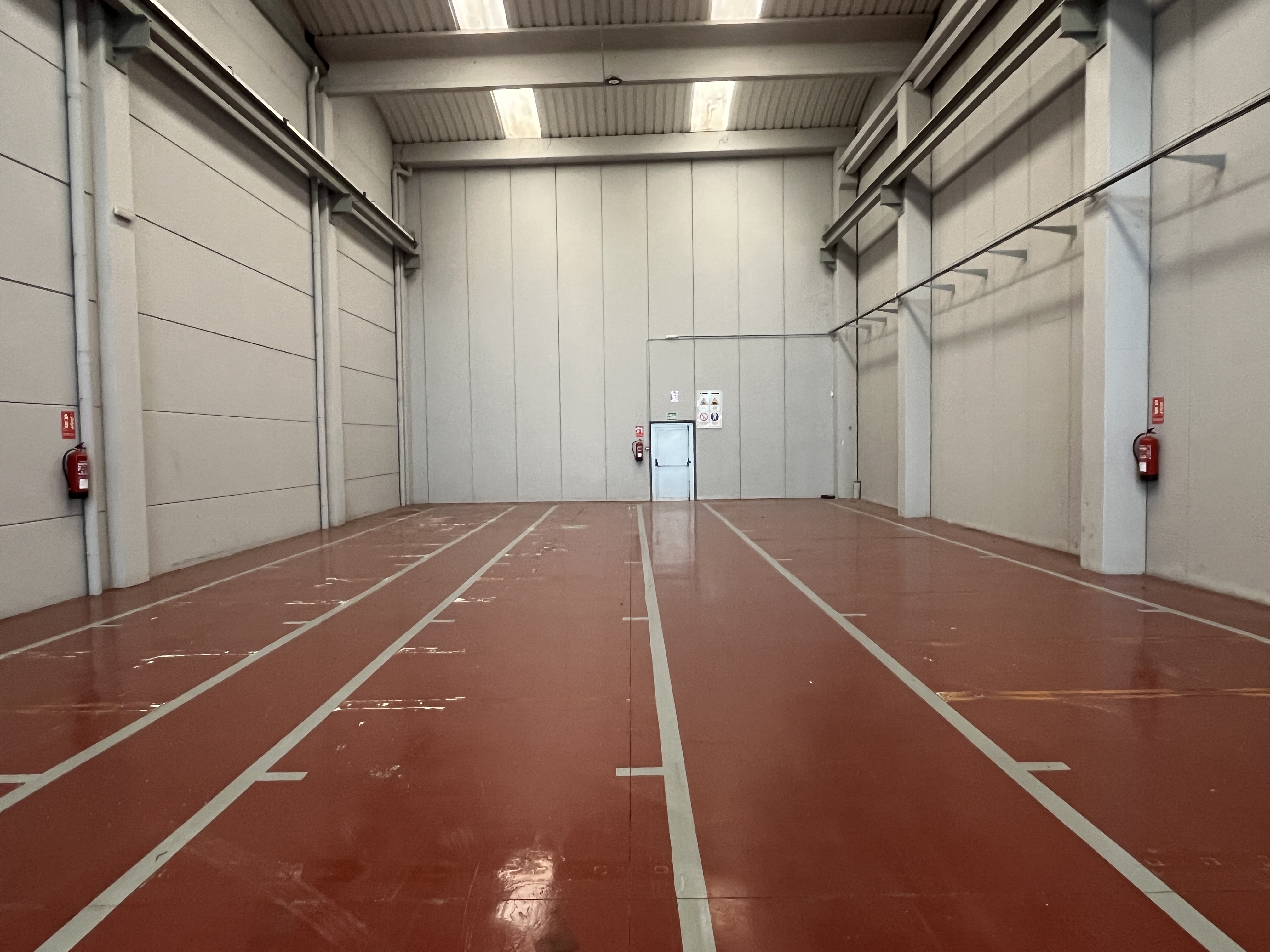 nau-industrial en salt · macana 2500000€