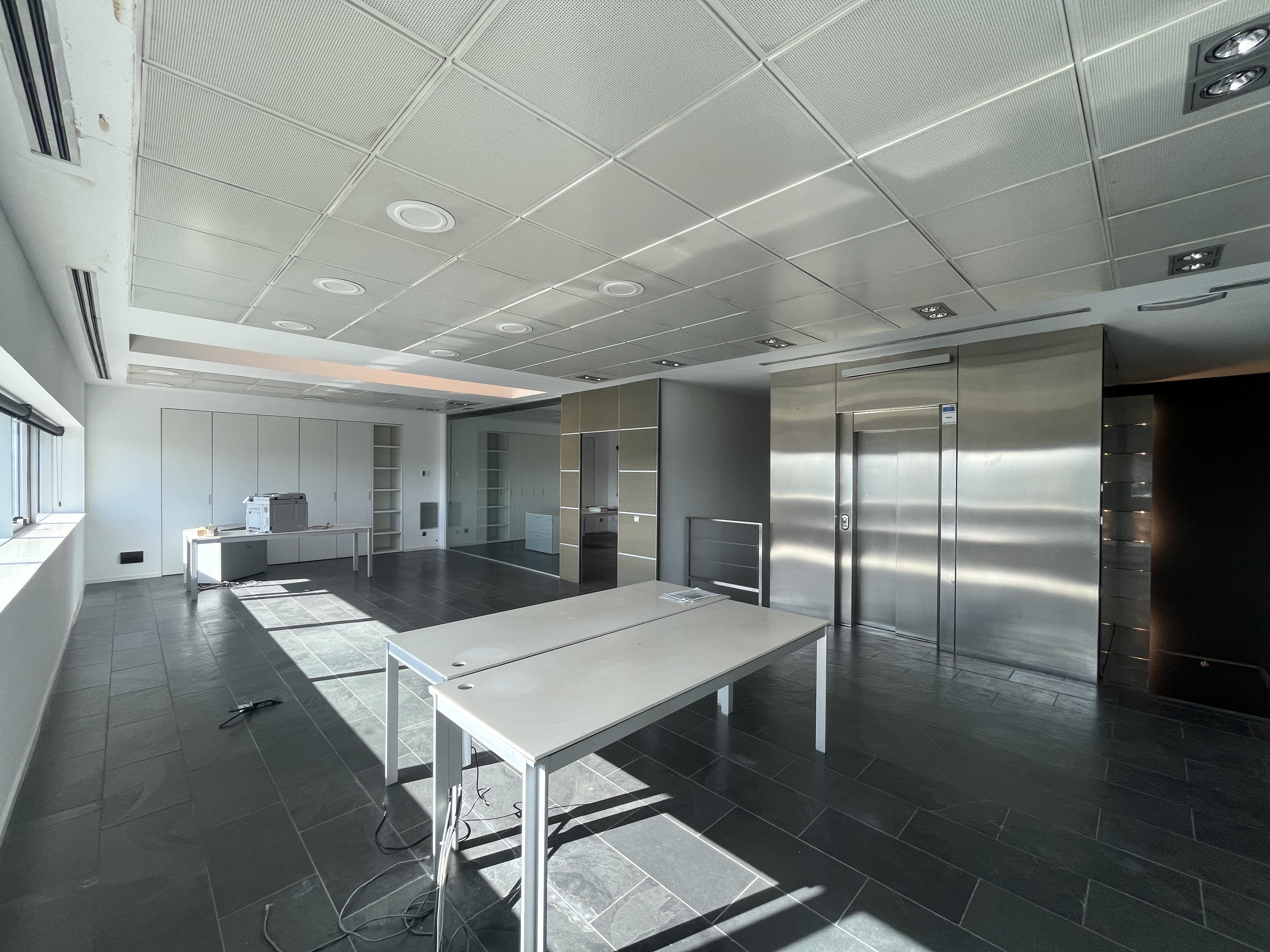 nau-industrial en salt · macana 2500000€