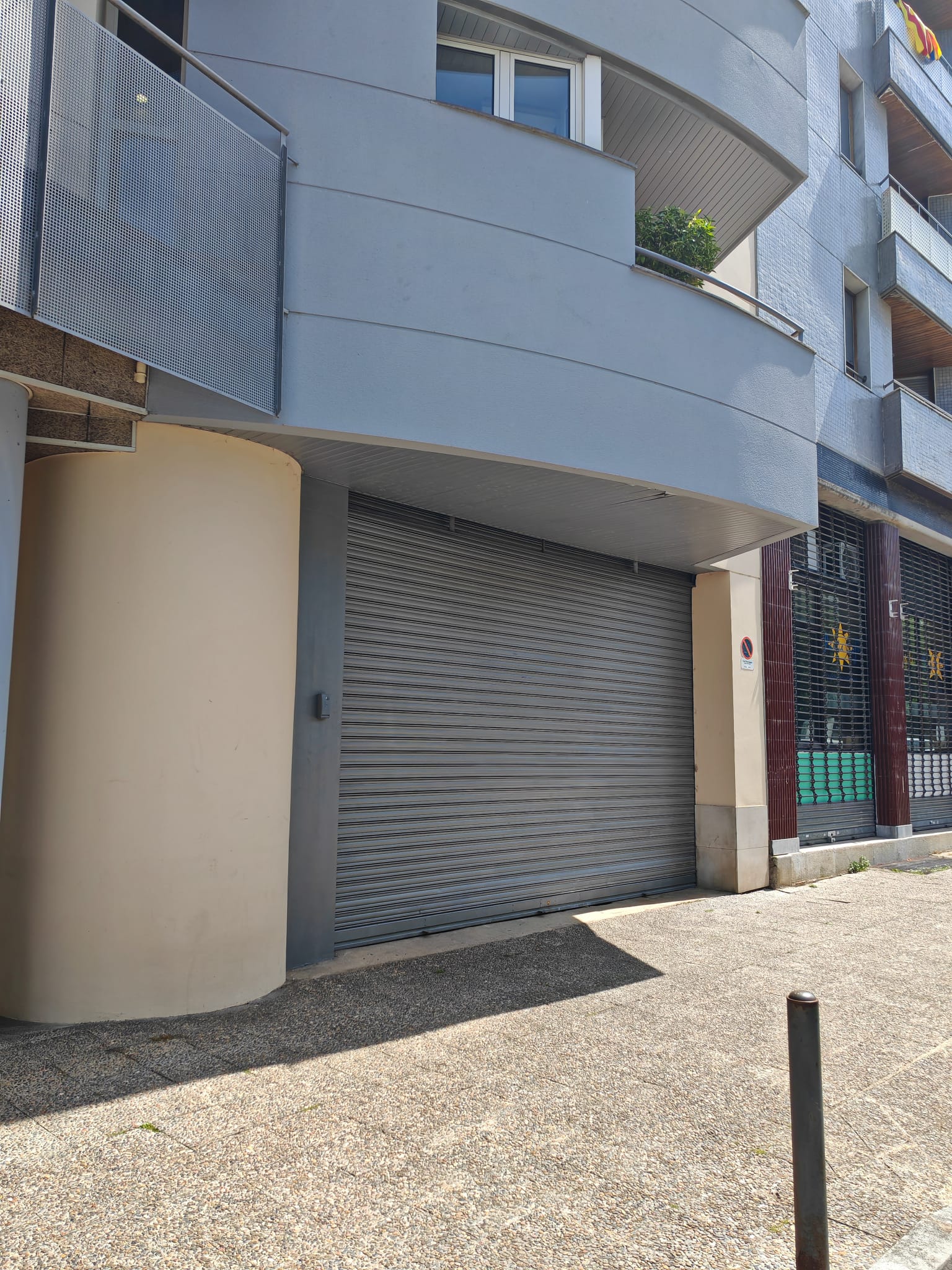 locales-comerciales en girona · santa-eugenia 1100€