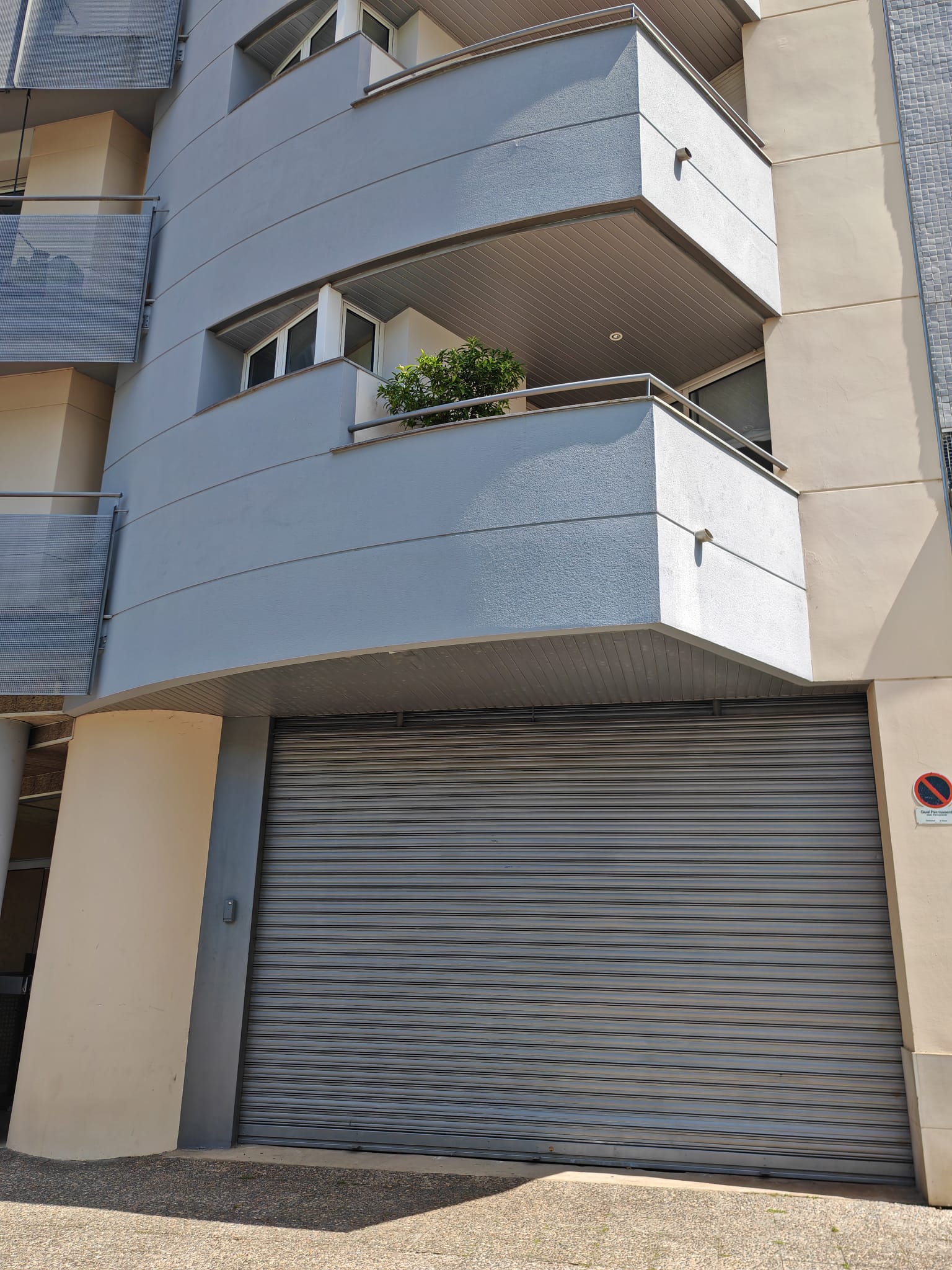 locales-comerciales en girona · santa-eugenia 1100€