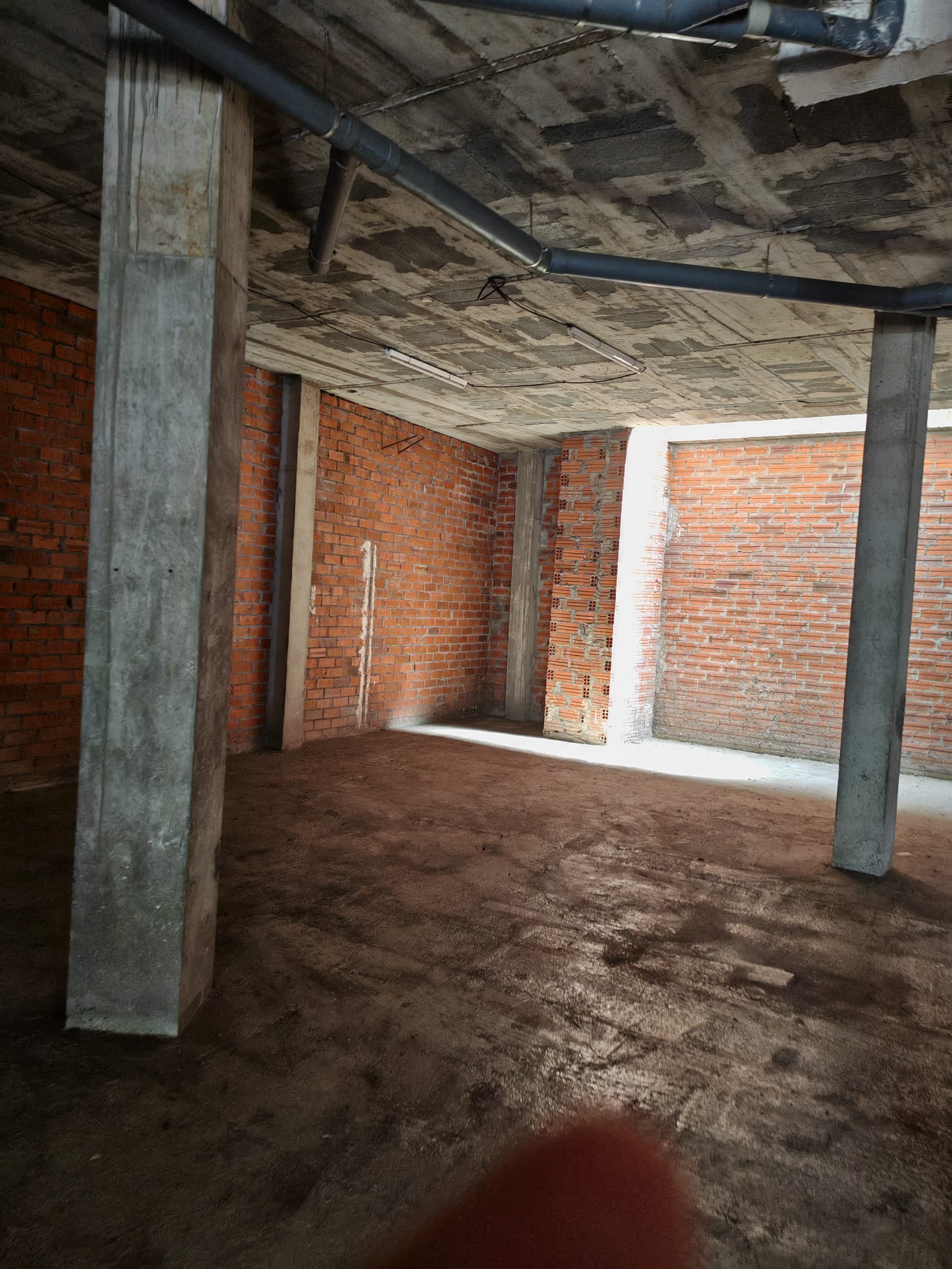 locales-comerciales en girona · santa-eugenia 1100€