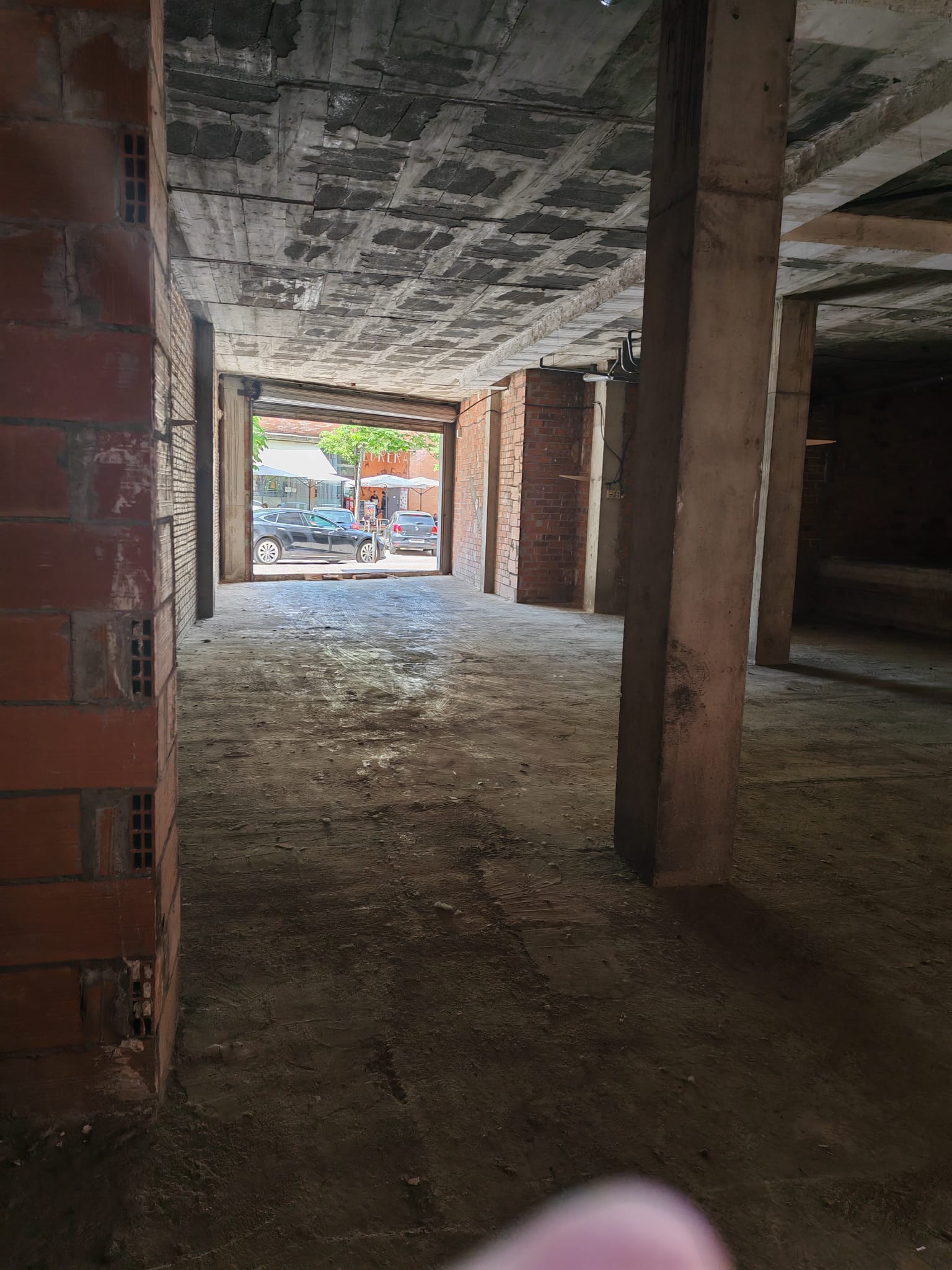 locales-comerciales en girona · santa-eugenia 1100€