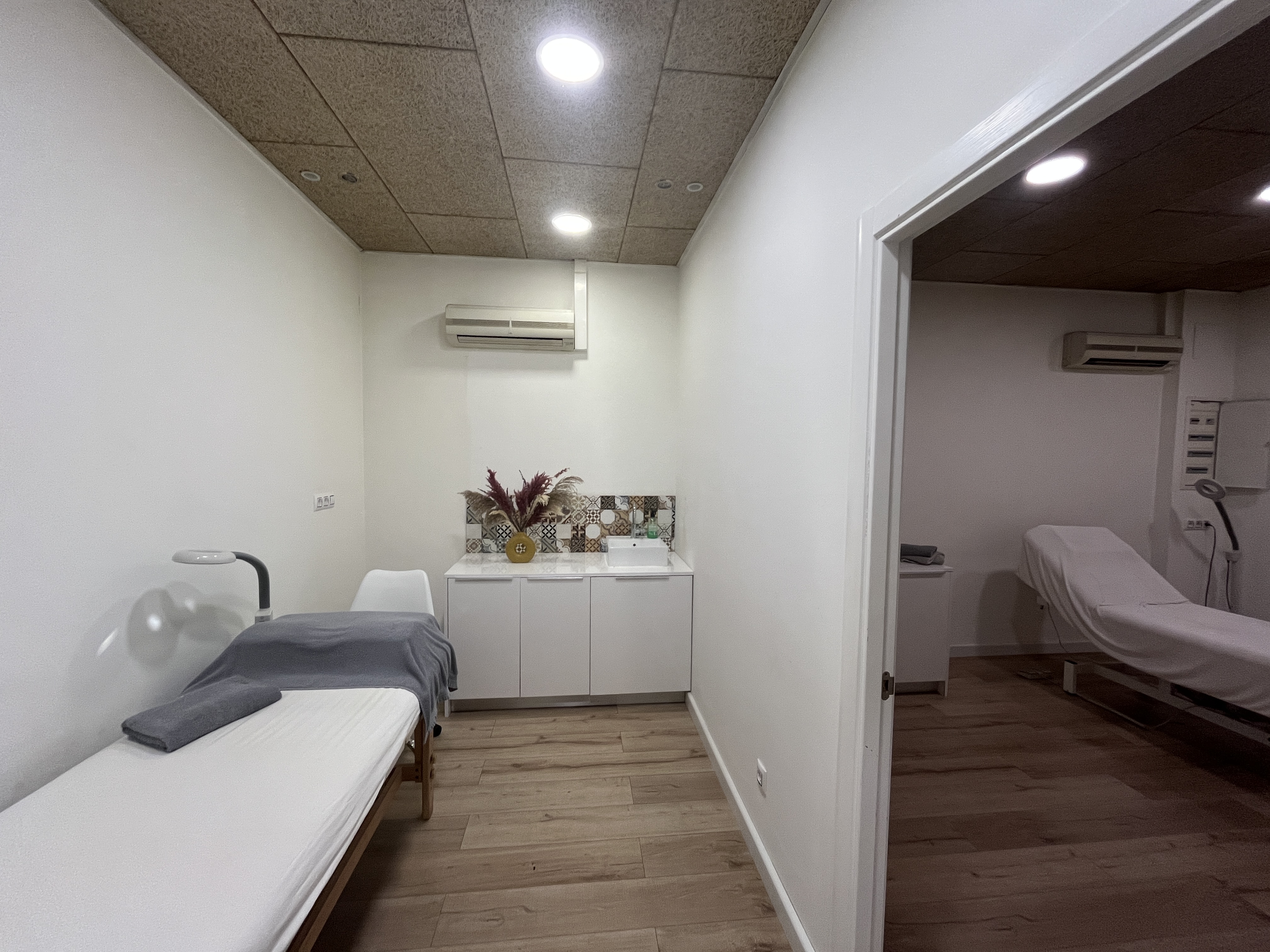 locales-comerciales en girona · santa-eugenia 150000€