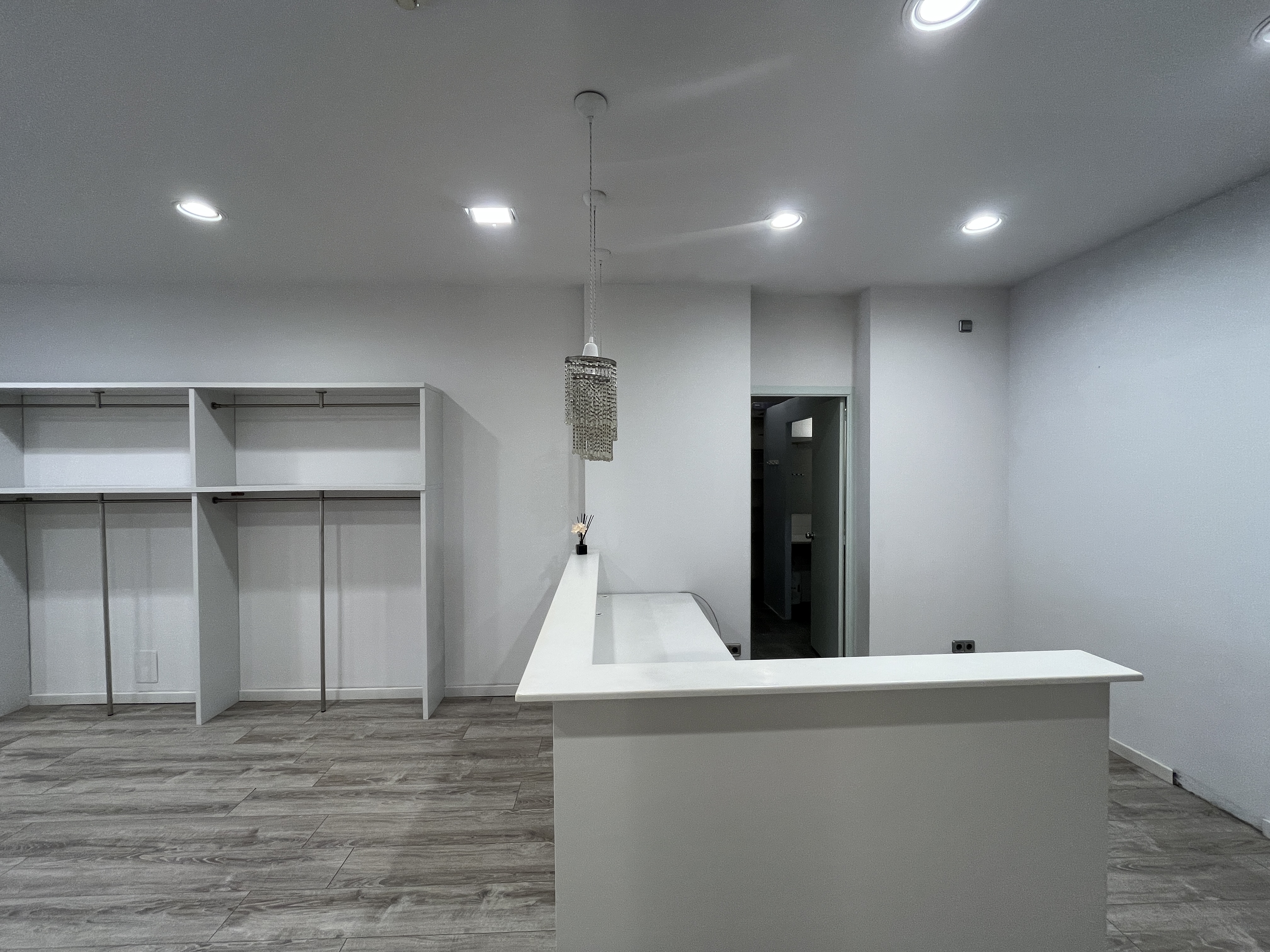 locales-comerciales en girona · migdia 1350€