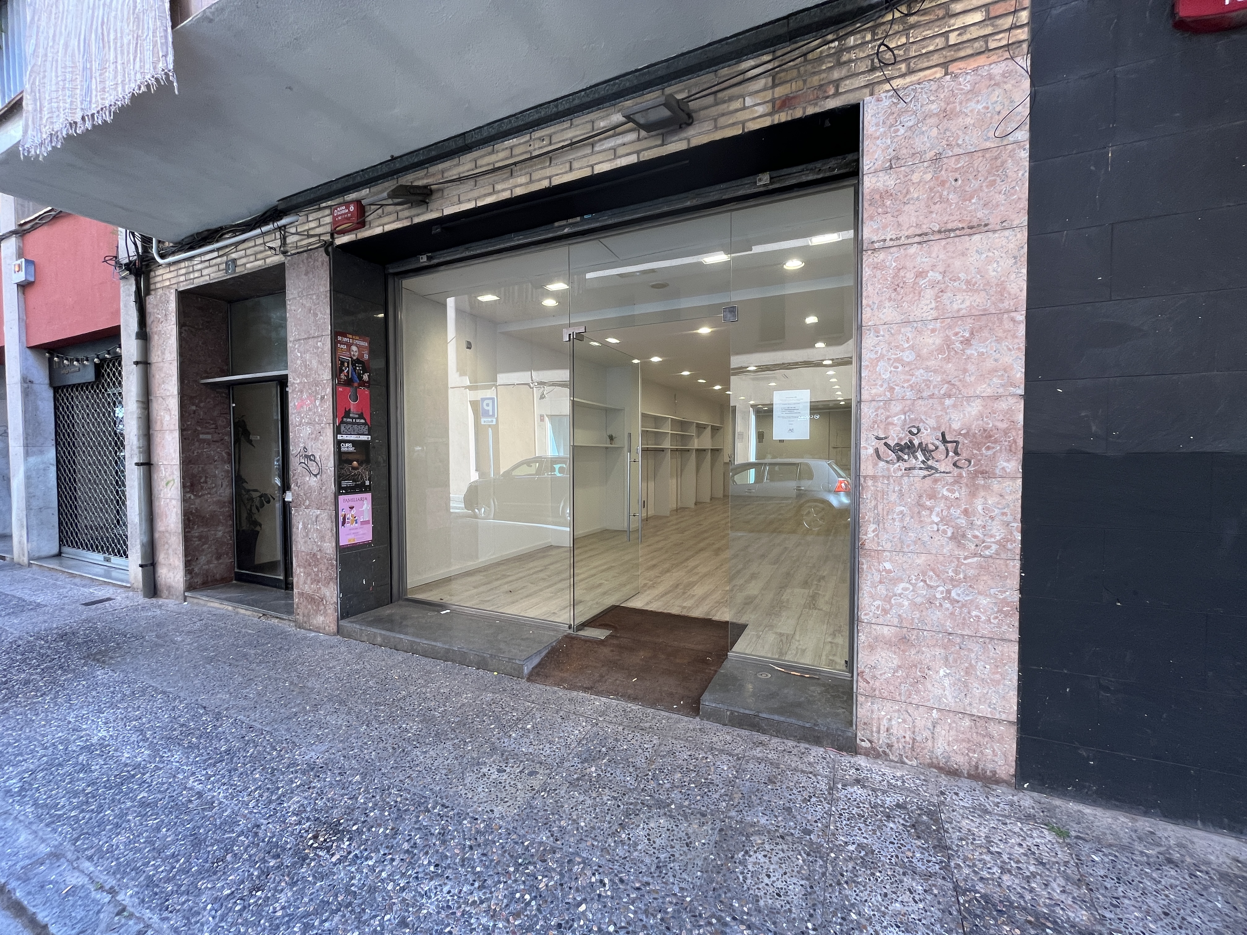 locales-comerciales en girona · migdia 1350€