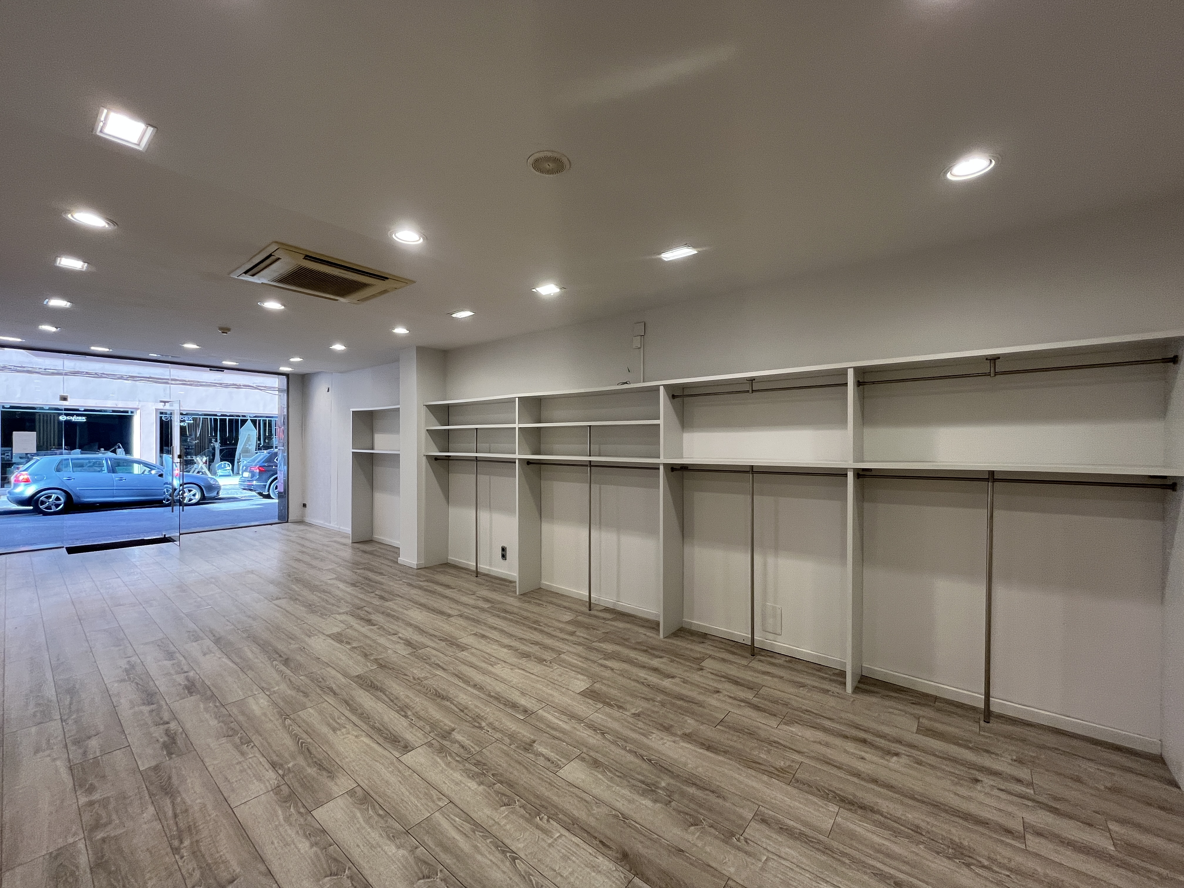 locales-comerciales en girona · migdia 1350€