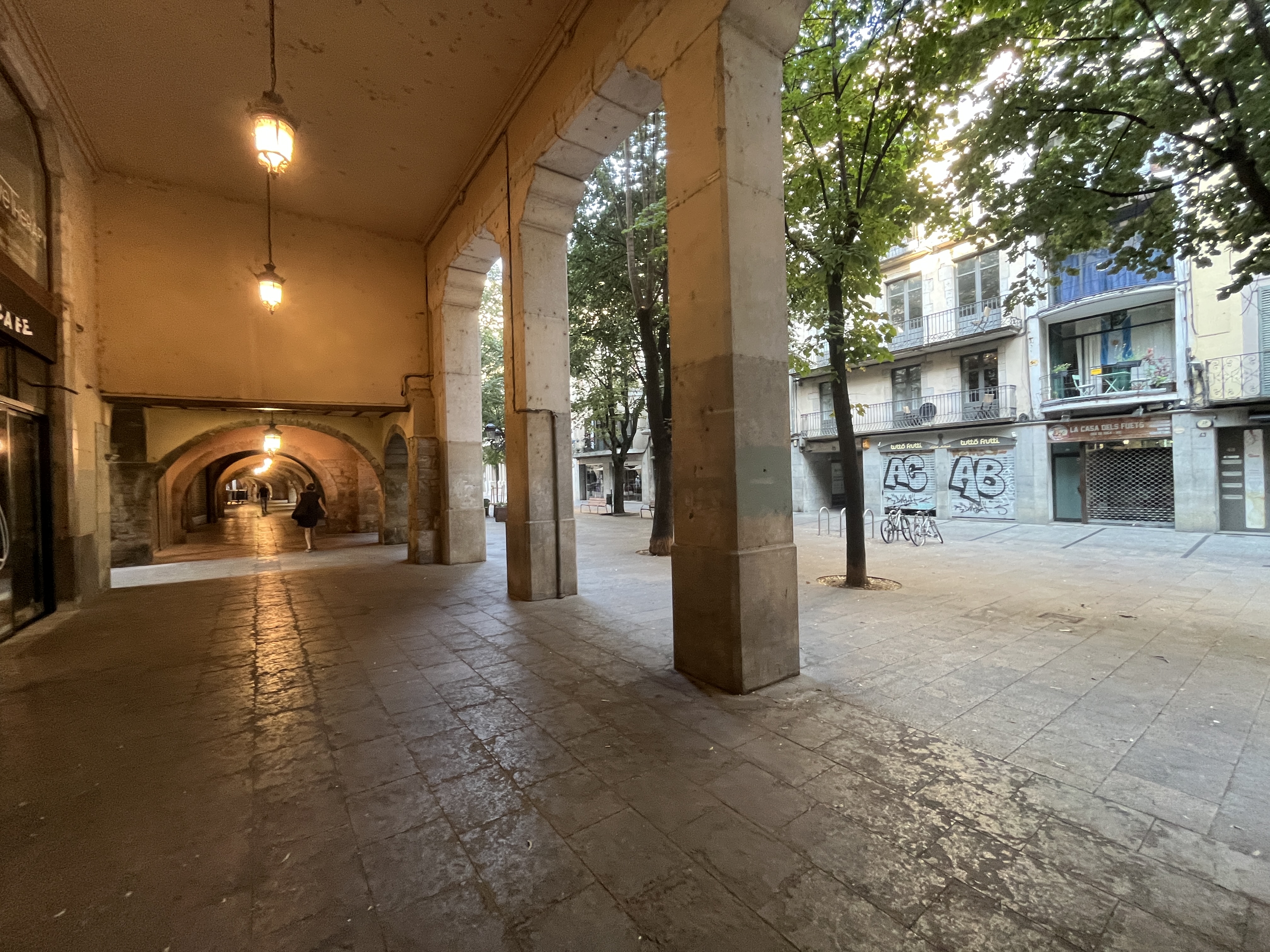 locals-comercials en girona · barri-vell €