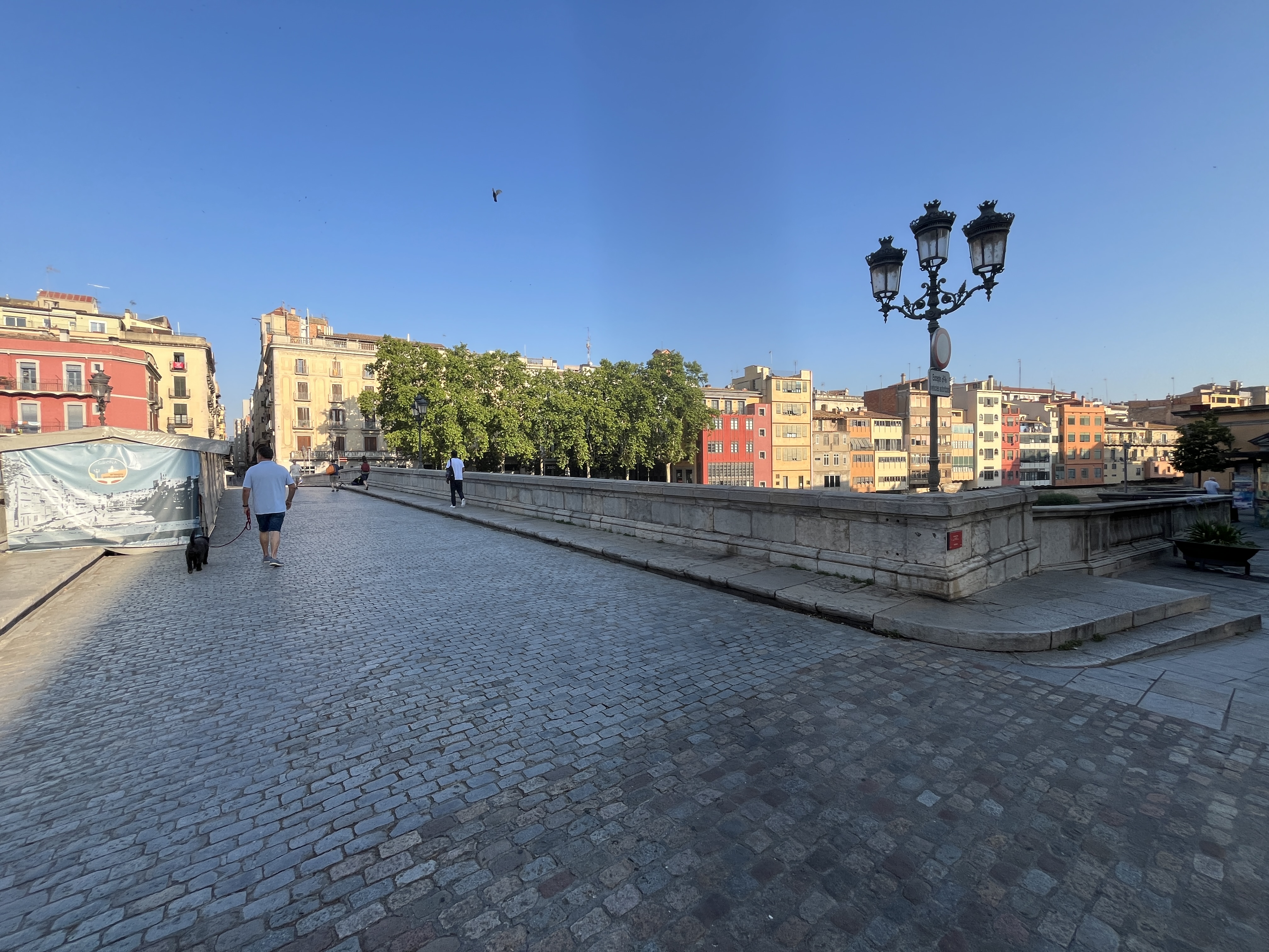 locals-comercials en girona · barri-vell €