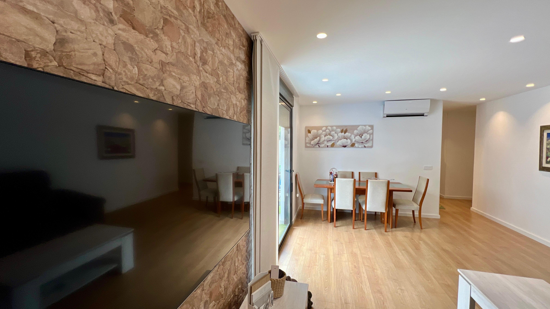 Planta baja moderna con terraza privada en Es Viver   Ibiza