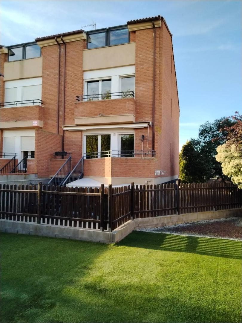 Casa en venta en  Mollerussa, Lleida  1/25