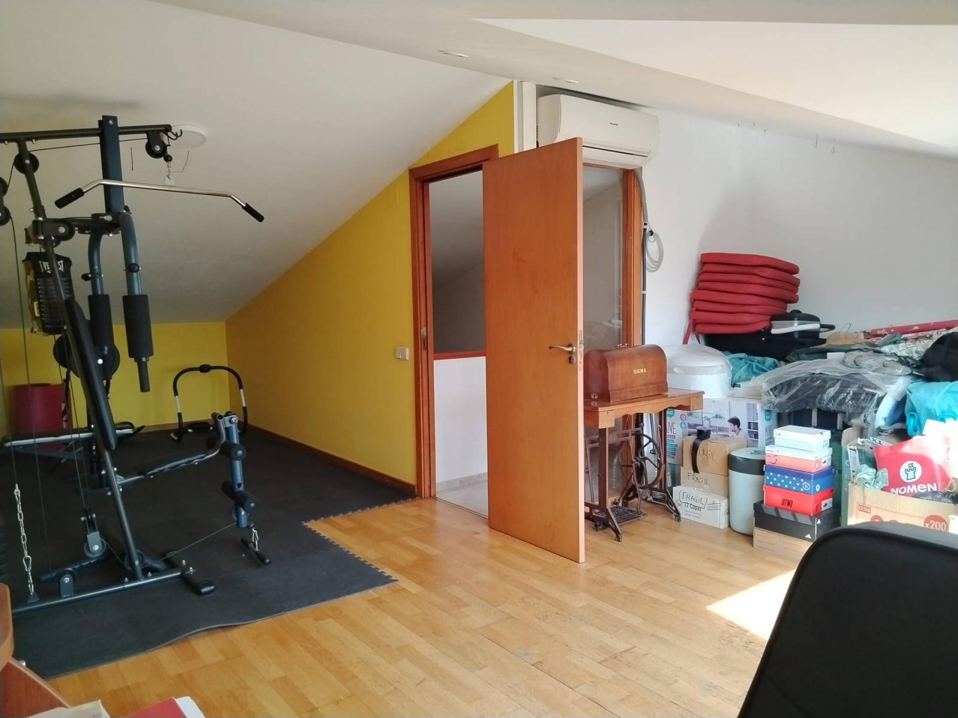 Casa en venta en  Mollerussa, Lleida  24/25