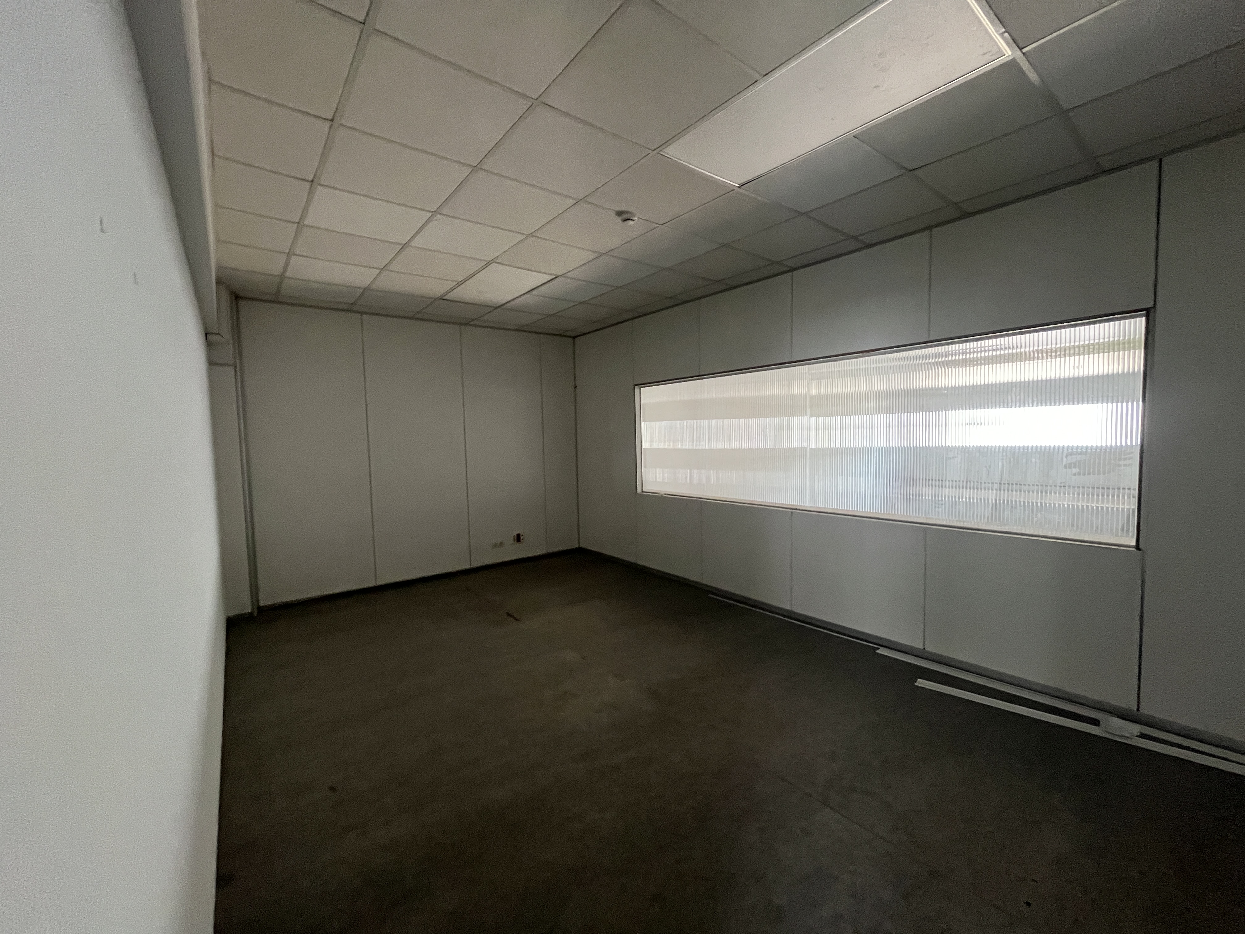 nau-industrial en vilablareix ·  2250€