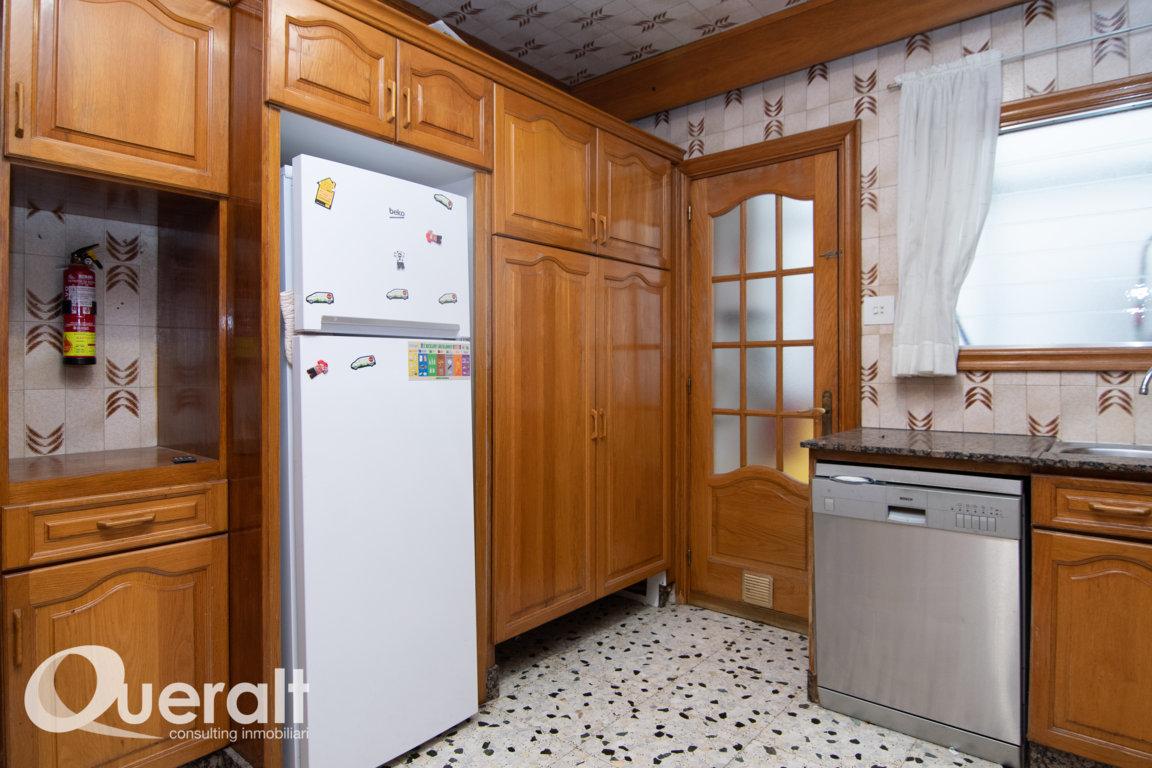 pisos en lleida · camp-d'esports---humbert-torres---xalets 260000€