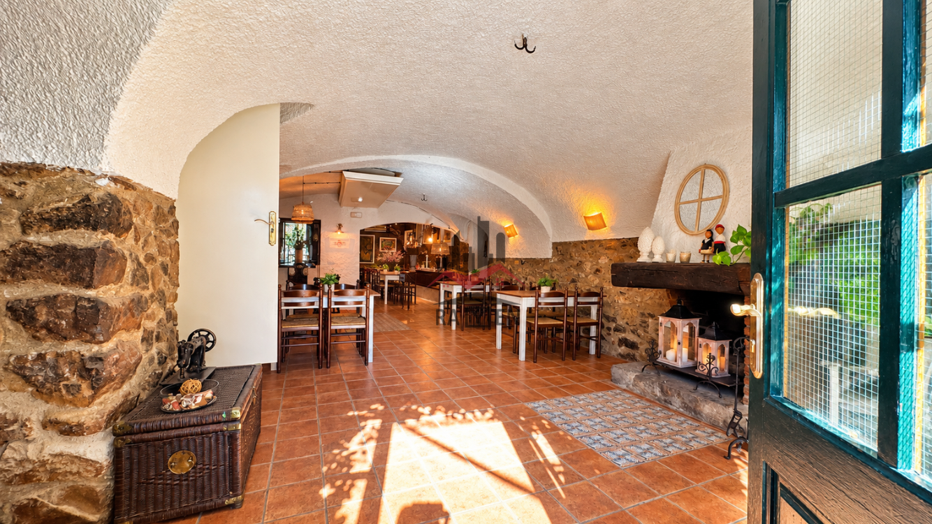 Casa en venta en  Terrades, Girona  39/54
