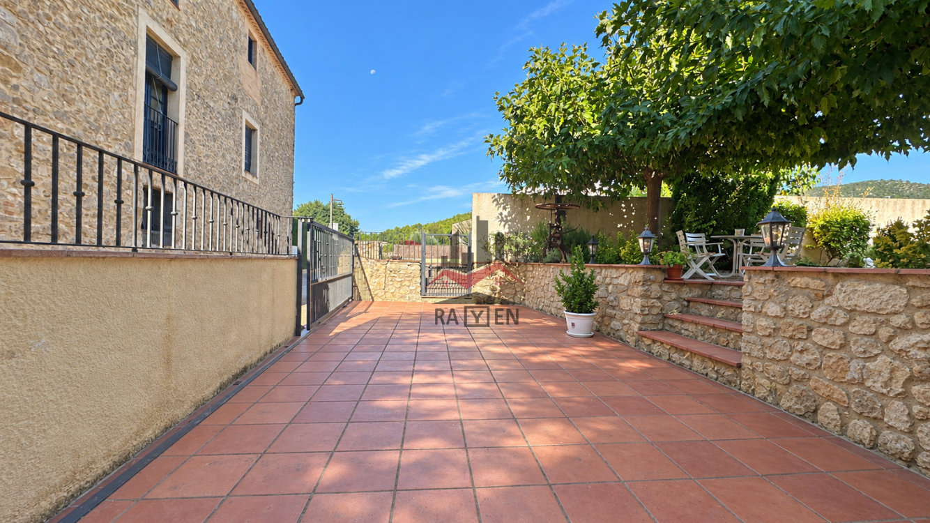 Casa en venta en  Terrades, Girona  52/54