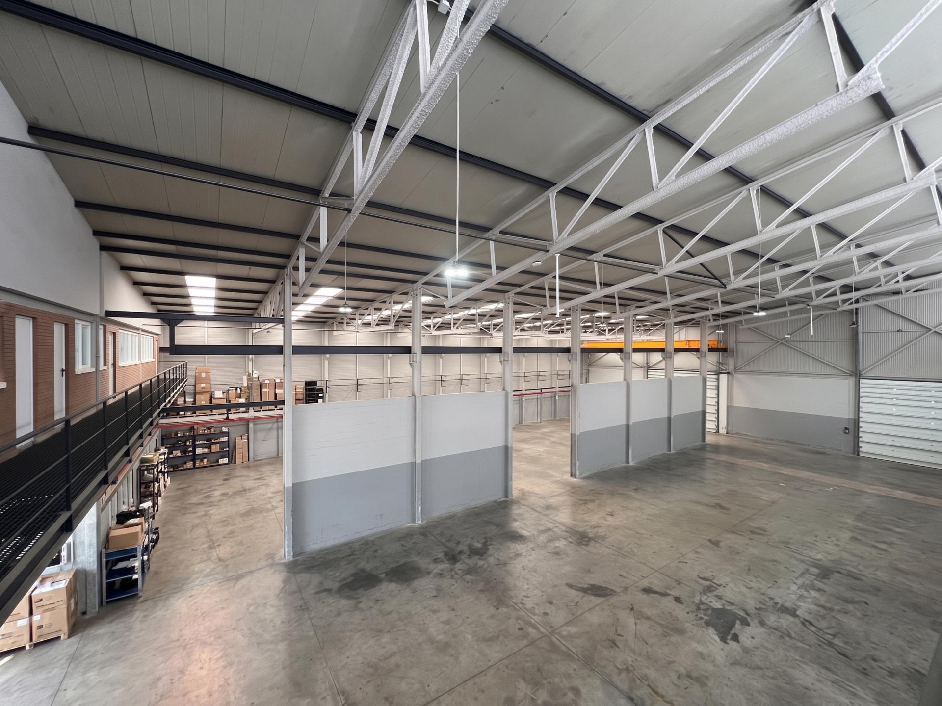nave-industrial en riudellots-de-la-selva ·  €